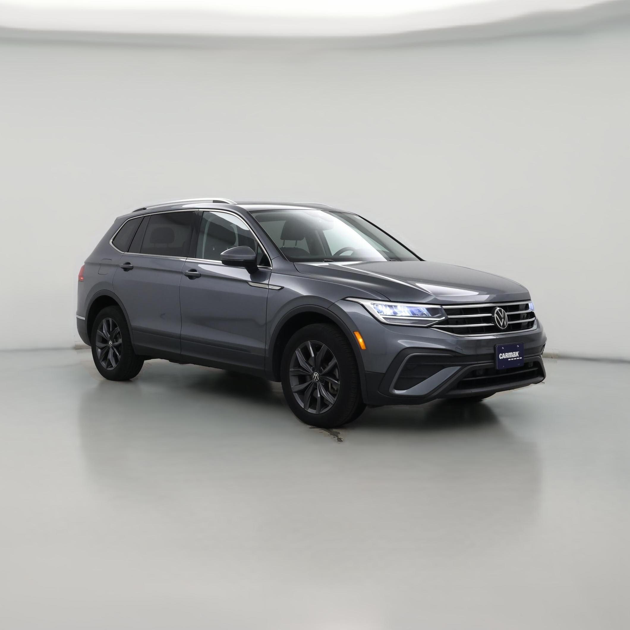 Thumbnail: 2022 Volkswagen Tiguan - 1