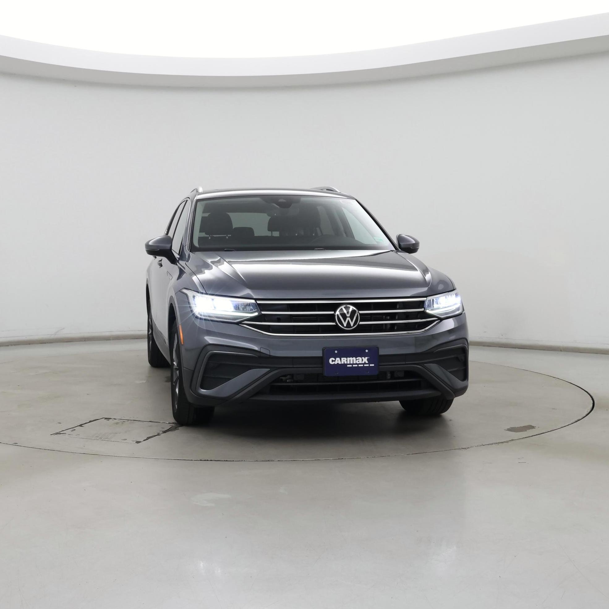 Thumbnail: 2022 Volkswagen Tiguan - 5