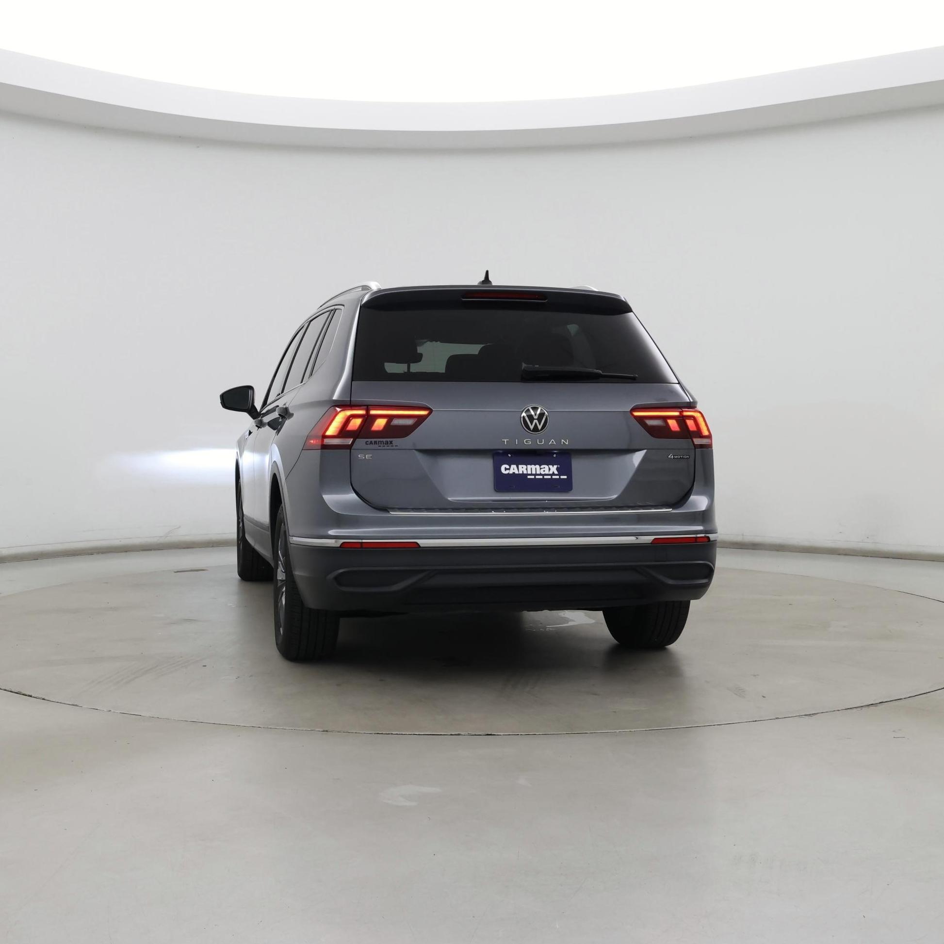 Thumbnail: 2022 Volkswagen Tiguan - 6