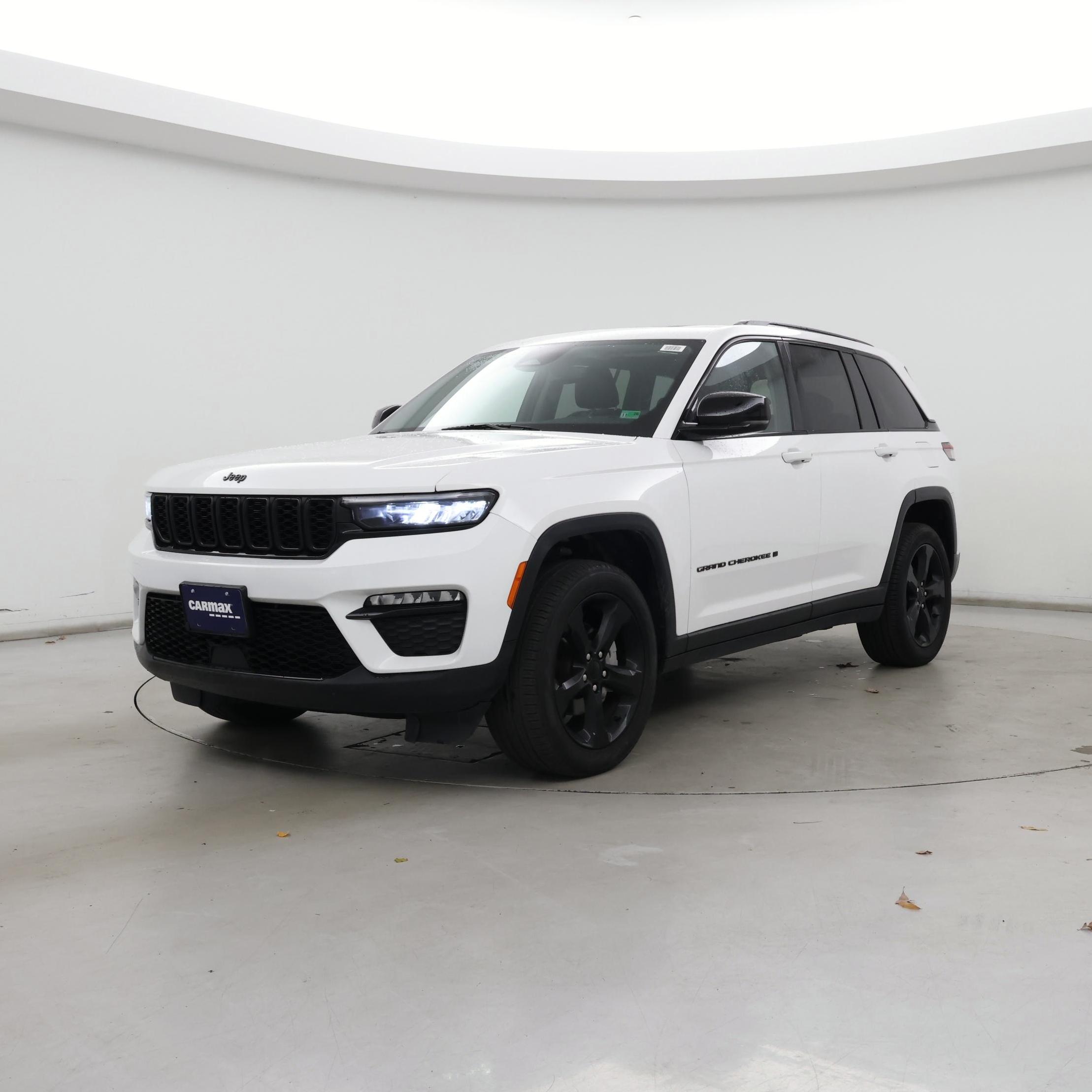 Thumbnail: 2023 Jeep Grand Cherokee - 4