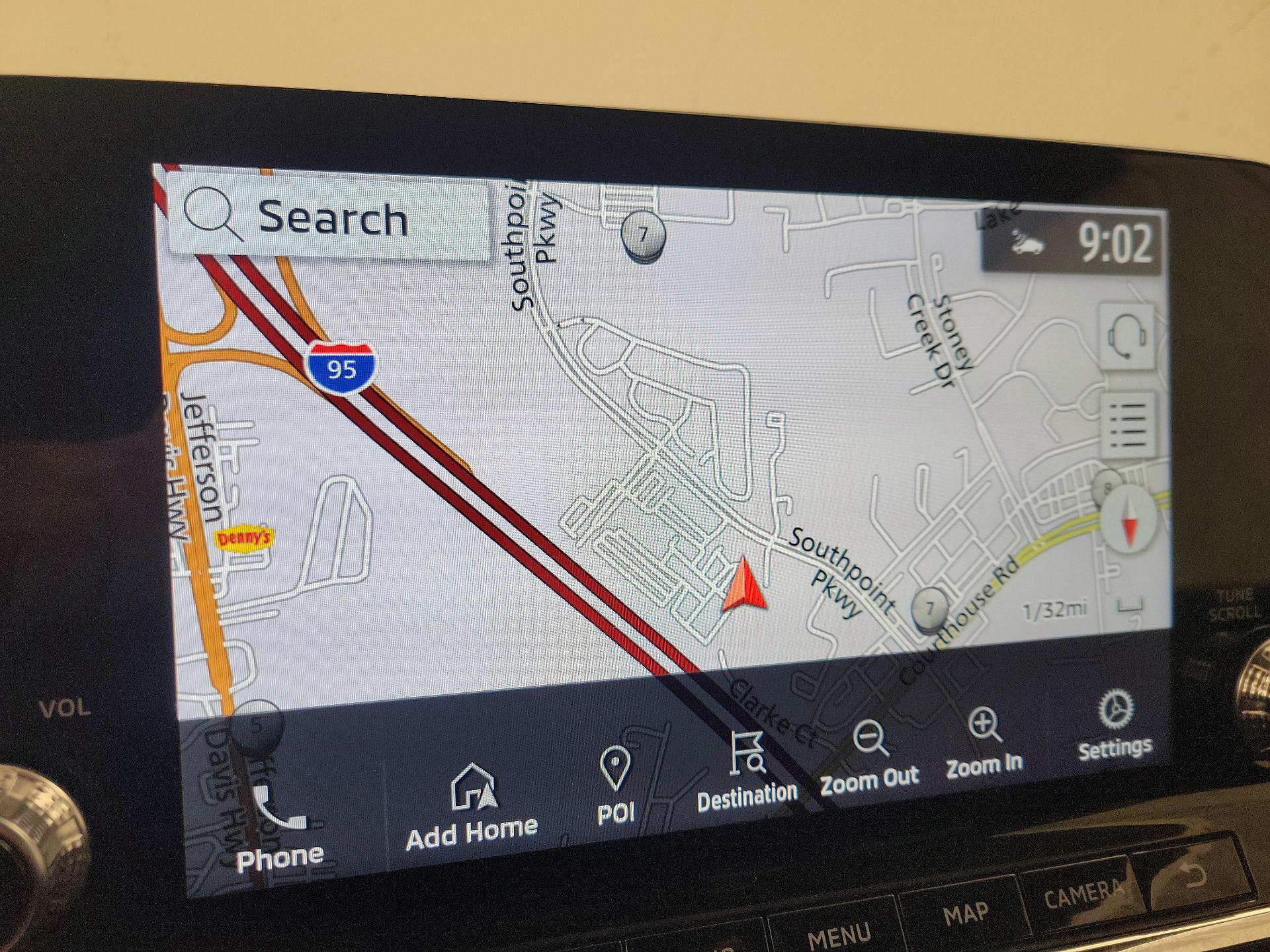 Thumbnail: 2023 Mitsubishi Outlander - 14