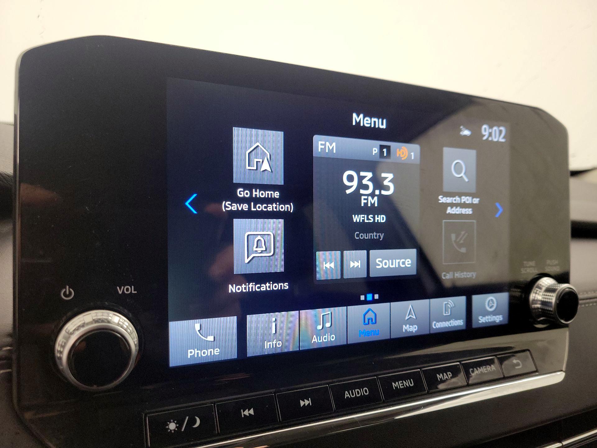 Thumbnail: 2023 Mitsubishi Outlander - 16