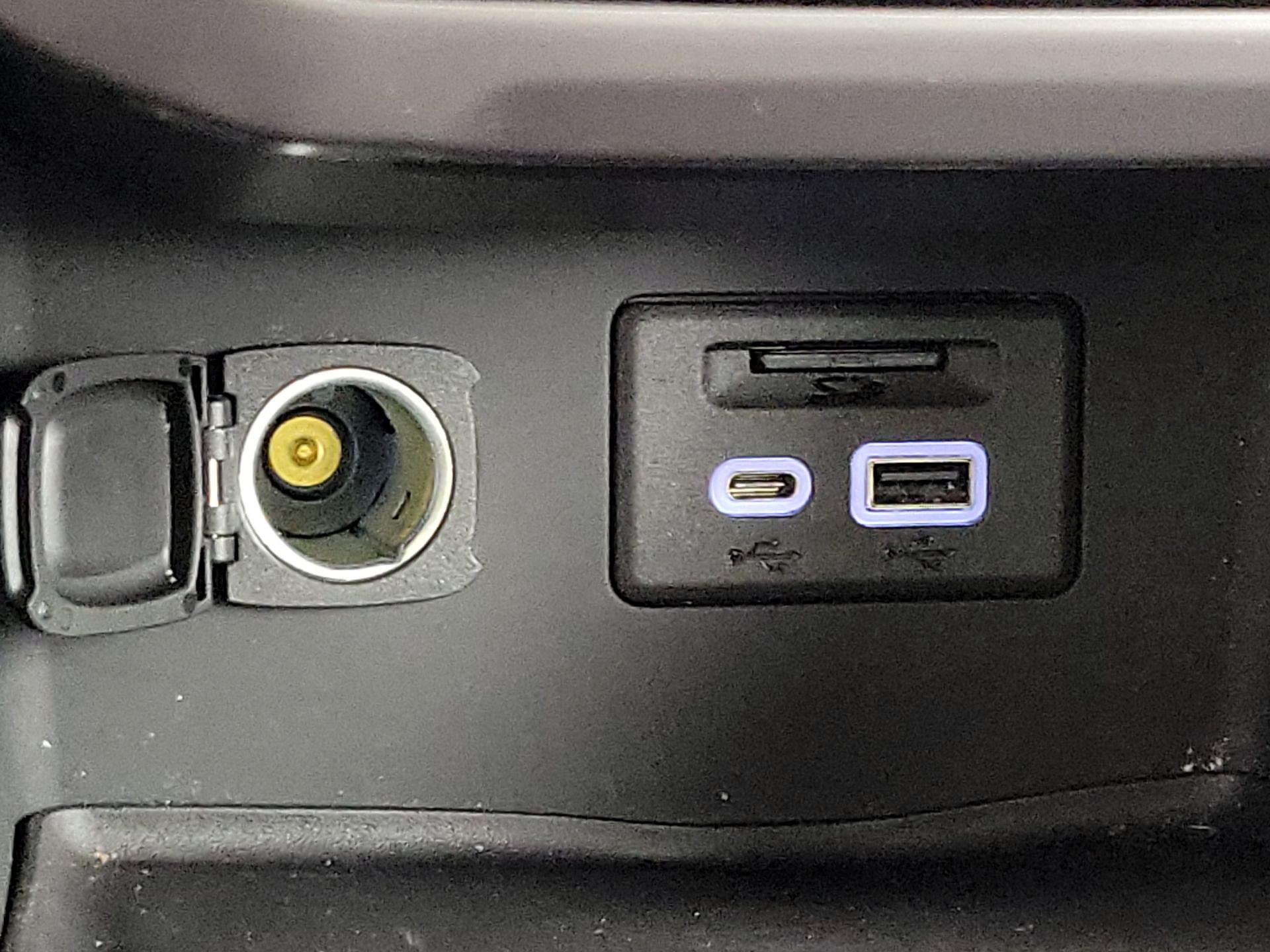 Thumbnail: 2023 GMC Acadia - 18