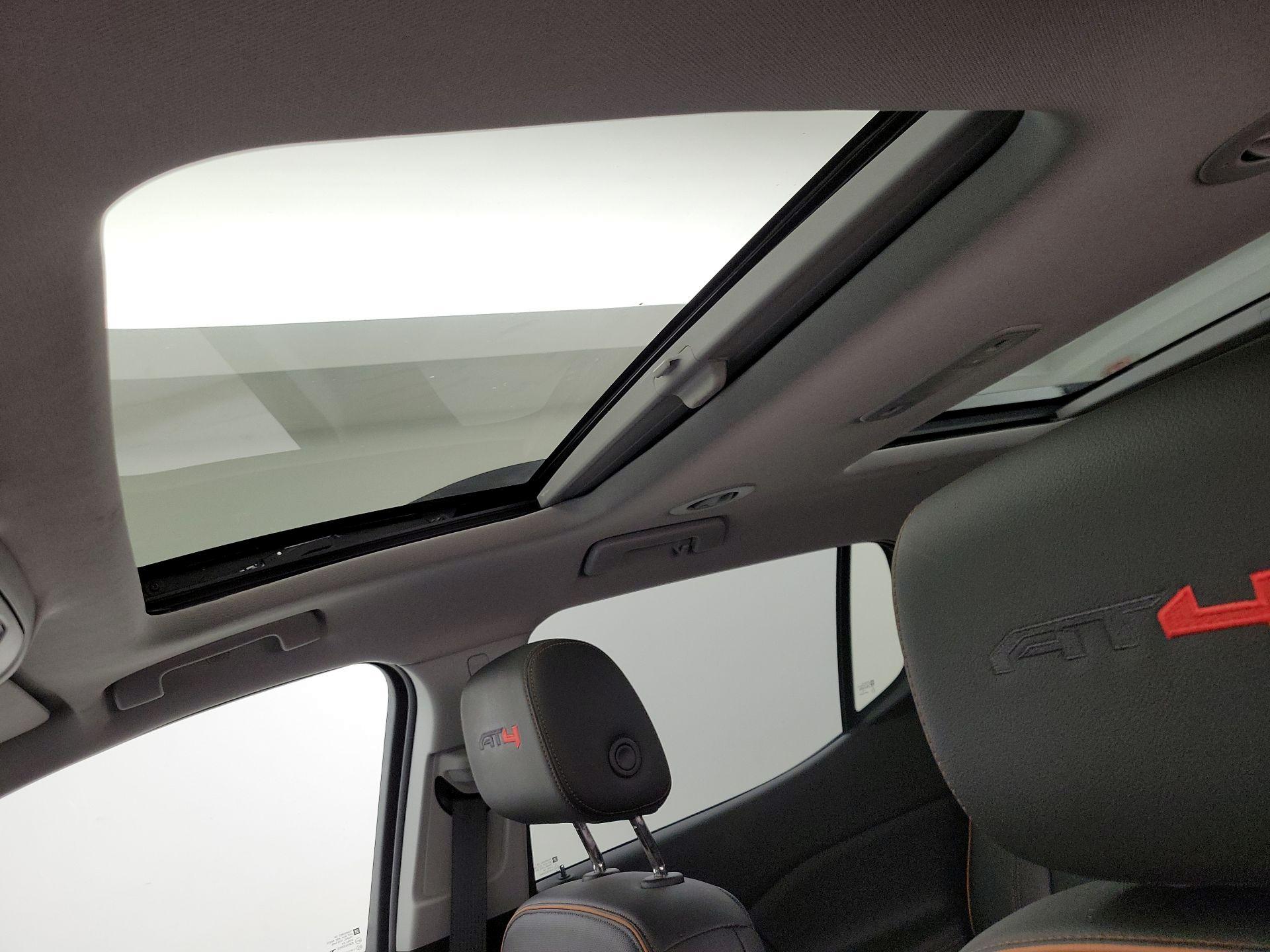 Thumbnail: 2023 GMC Acadia - 19