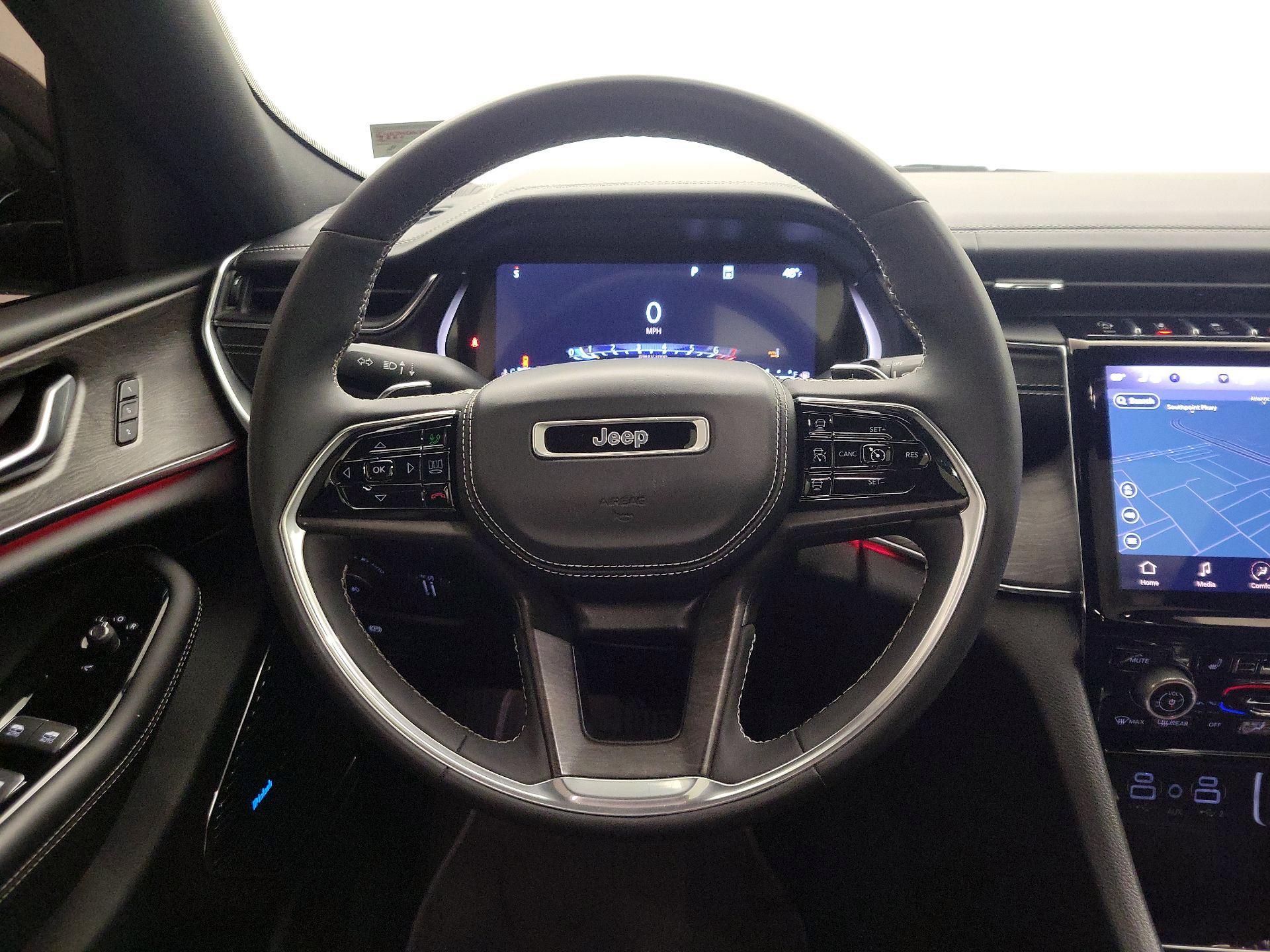 Thumbnail: 2023 Jeep Grand Cherokee - 10