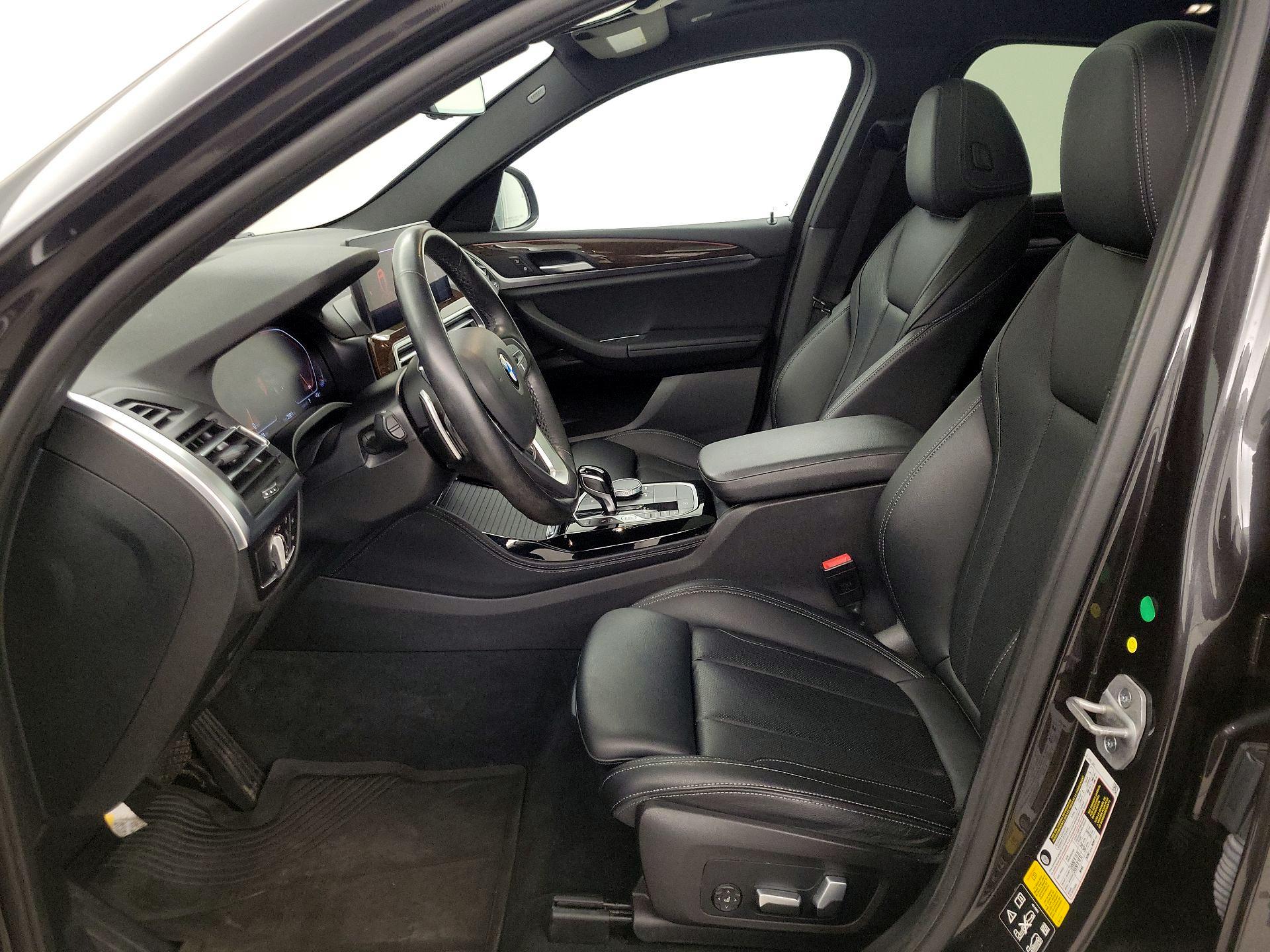 Thumbnail: 2023 BMW X4 - 11