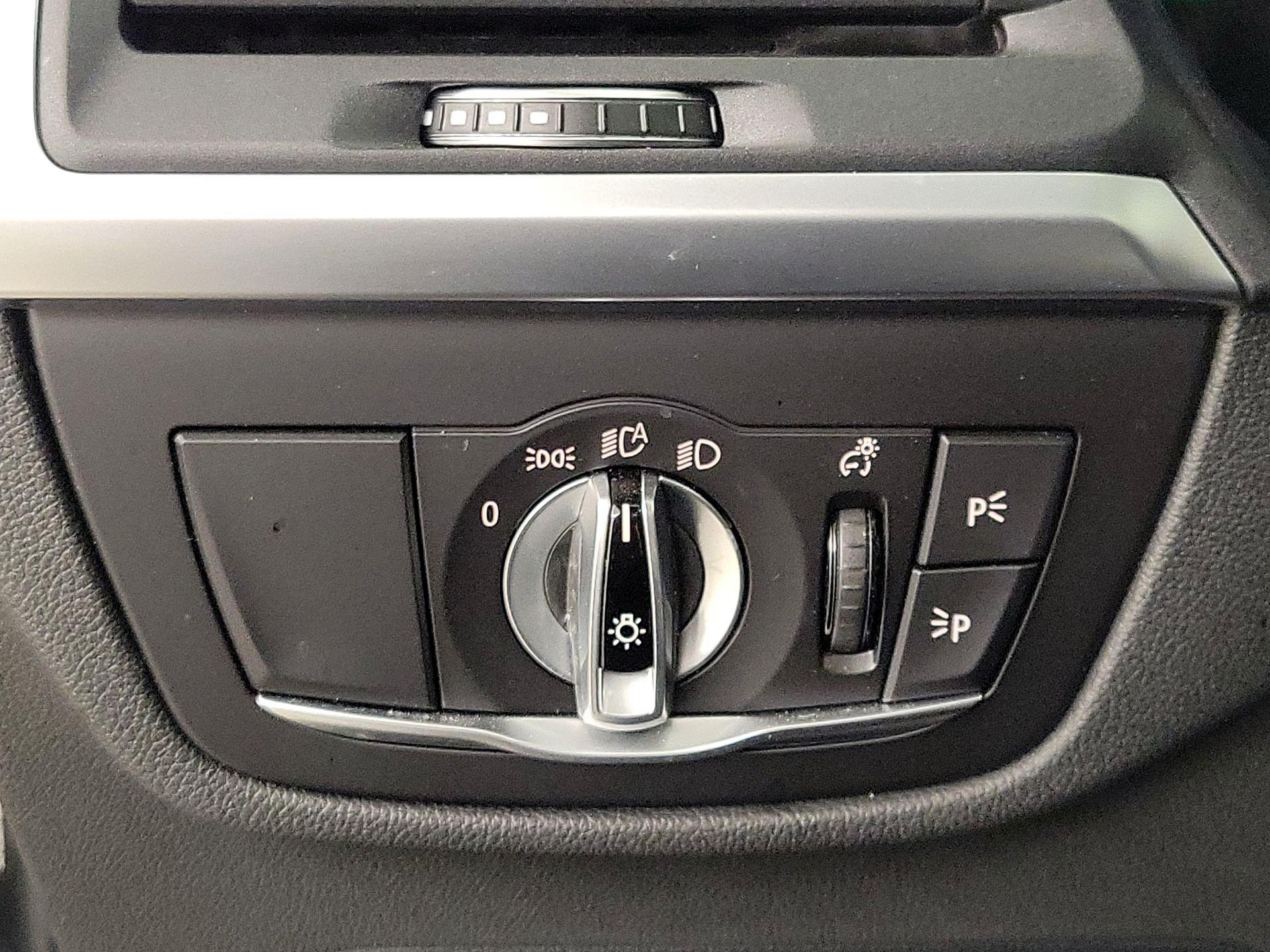 Thumbnail: 2023 BMW X4 - 13