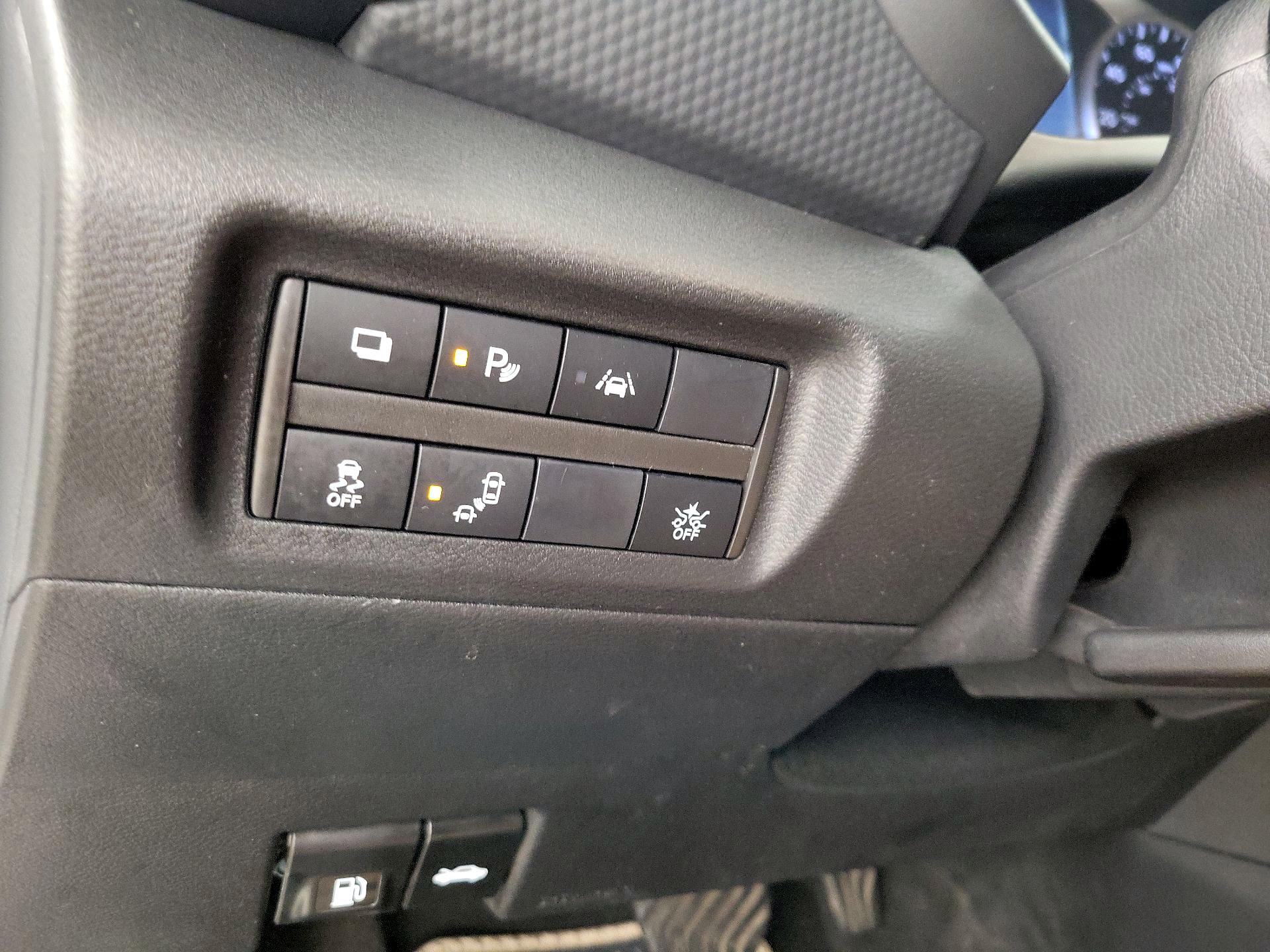 Thumbnail: 2023 Nissan Kicks - 13