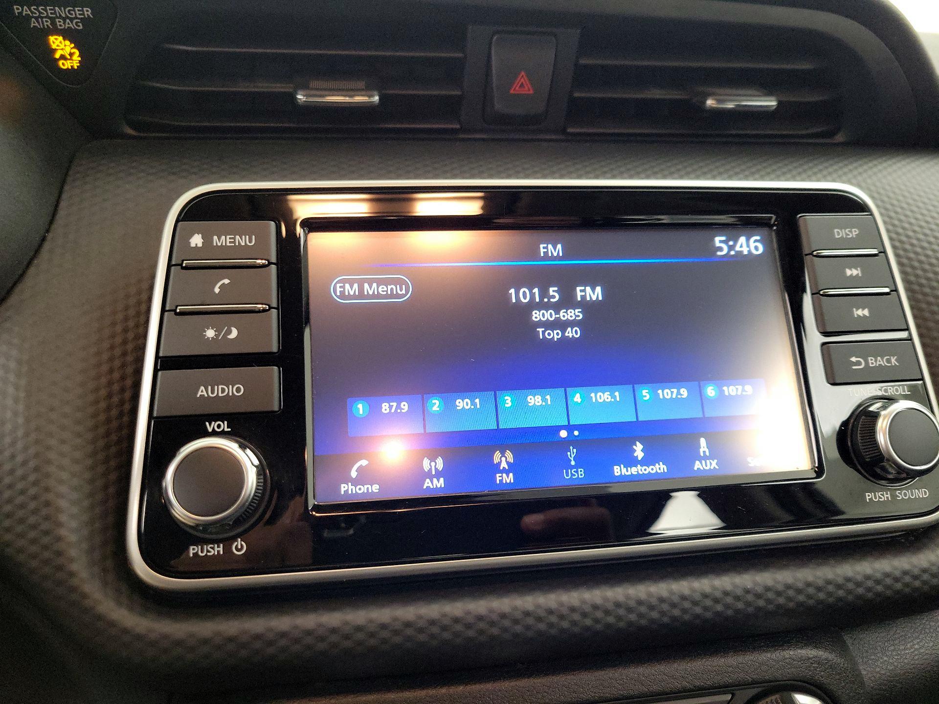 Thumbnail: 2023 Nissan Kicks - 15