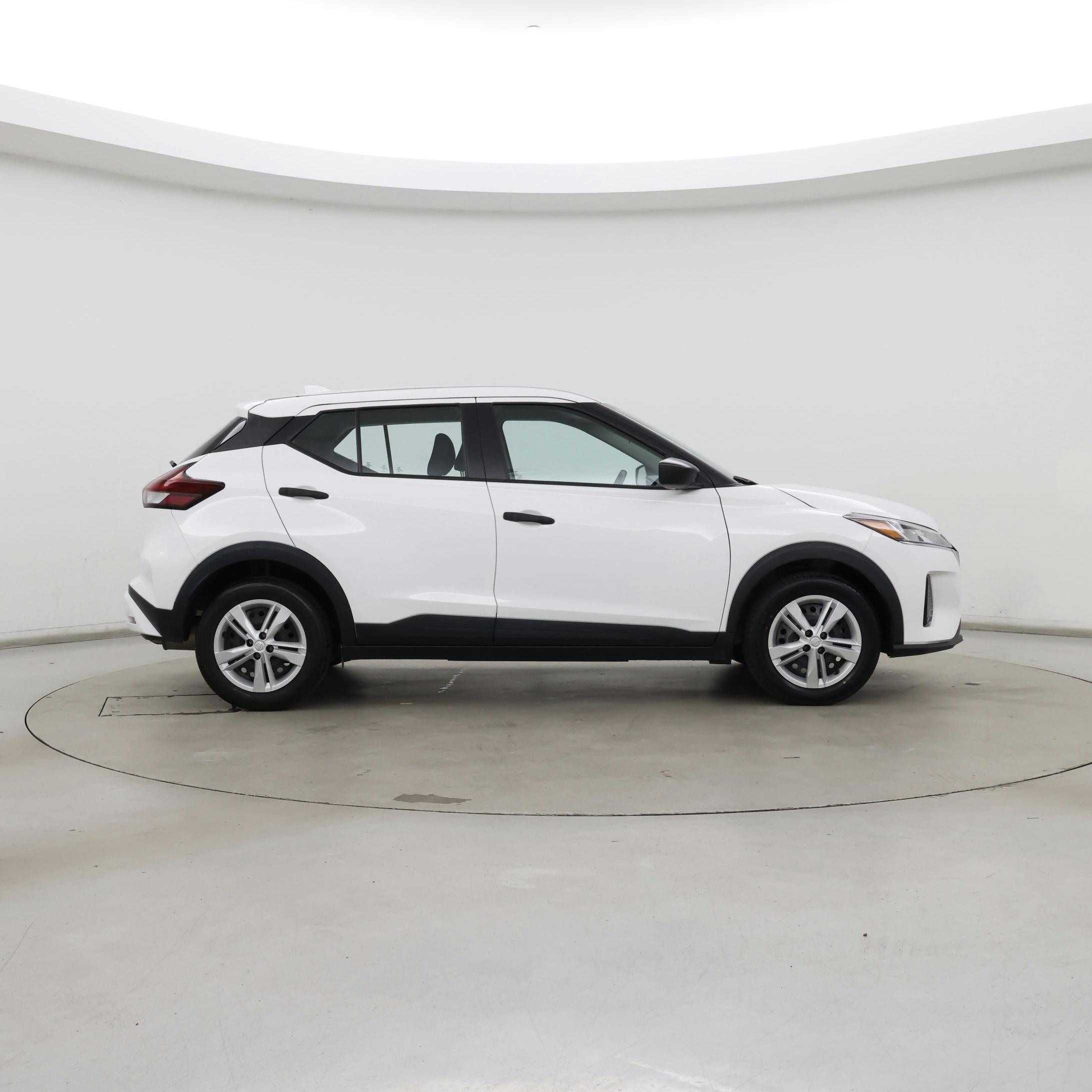 Thumbnail: 2023 Nissan Kicks - 7