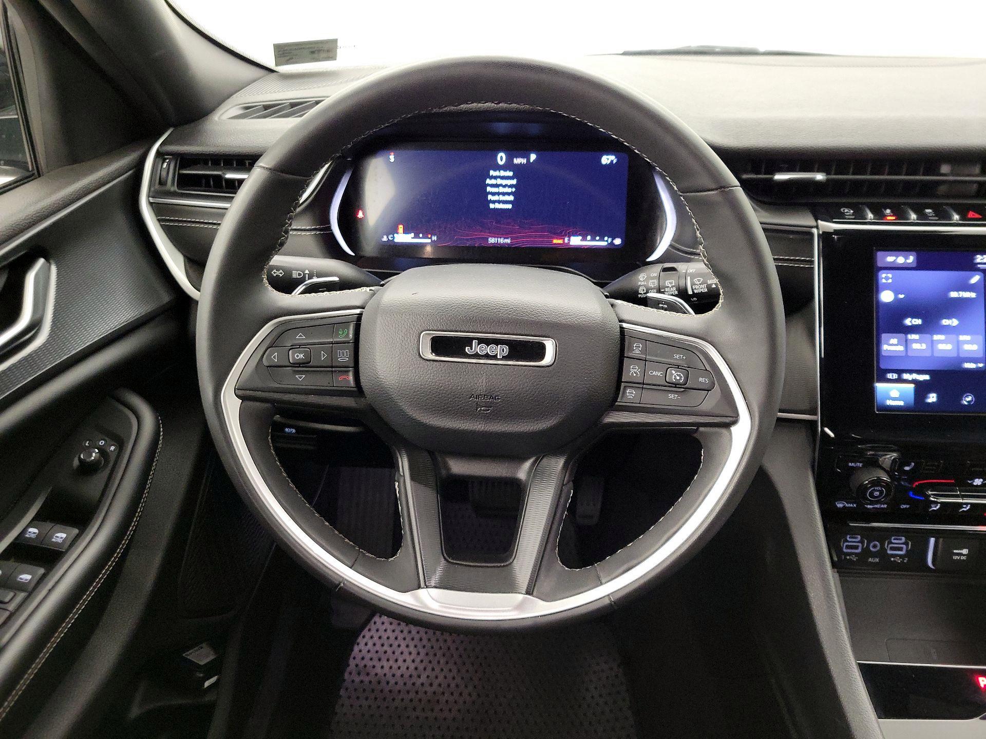 Thumbnail: 2023 Jeep Grand Cherokee - 10