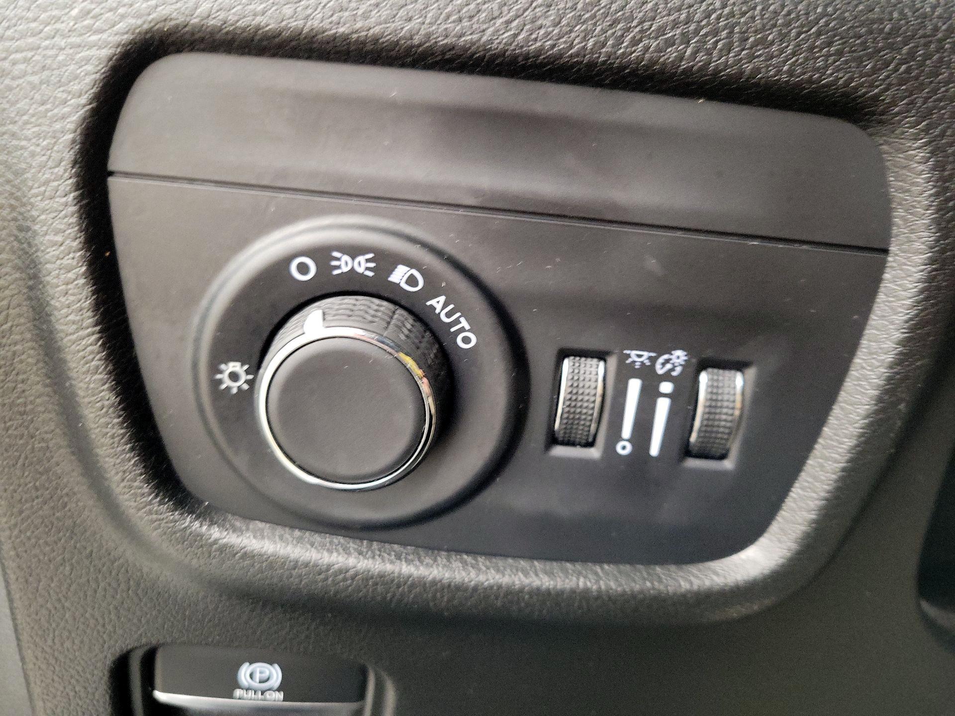 Thumbnail: 2023 Jeep Grand Cherokee - 13