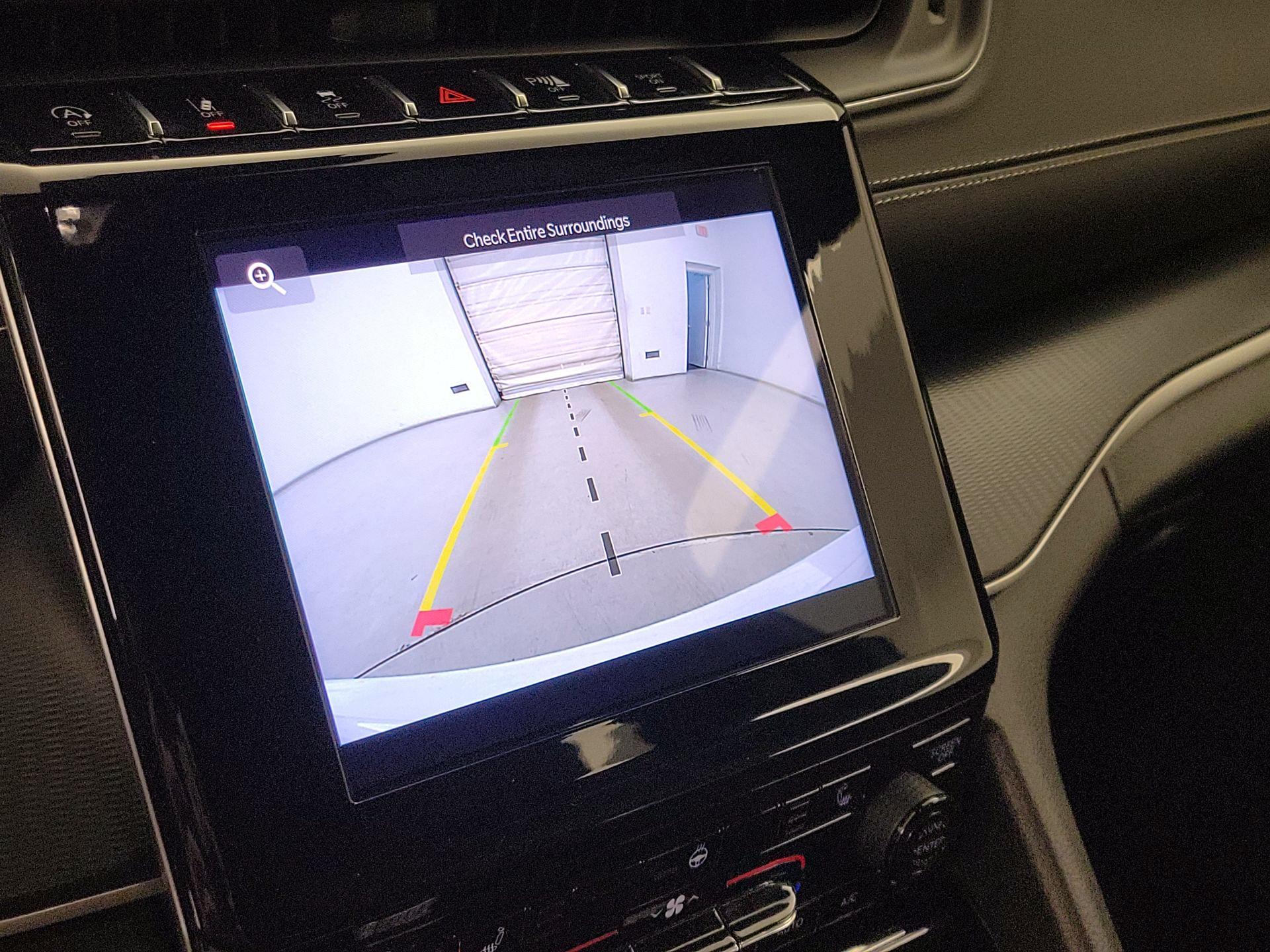 Thumbnail: 2023 Jeep Grand Cherokee - 14