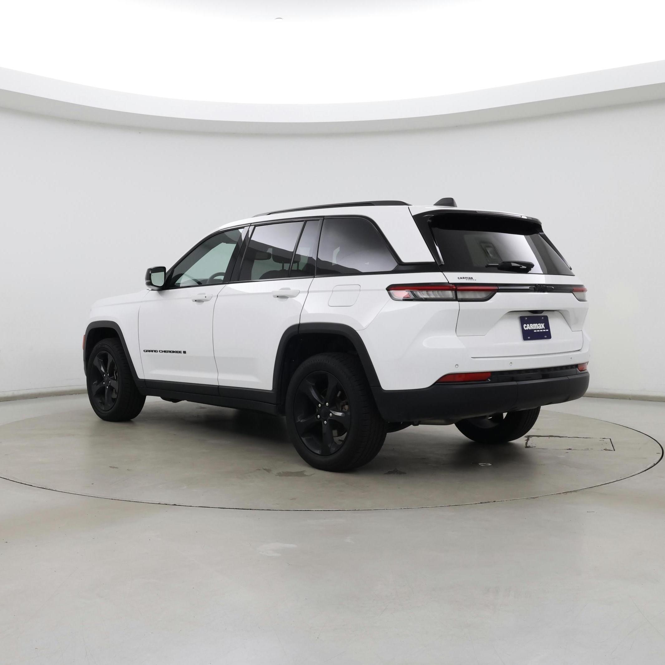 Thumbnail: 2023 Jeep Grand Cherokee - 2