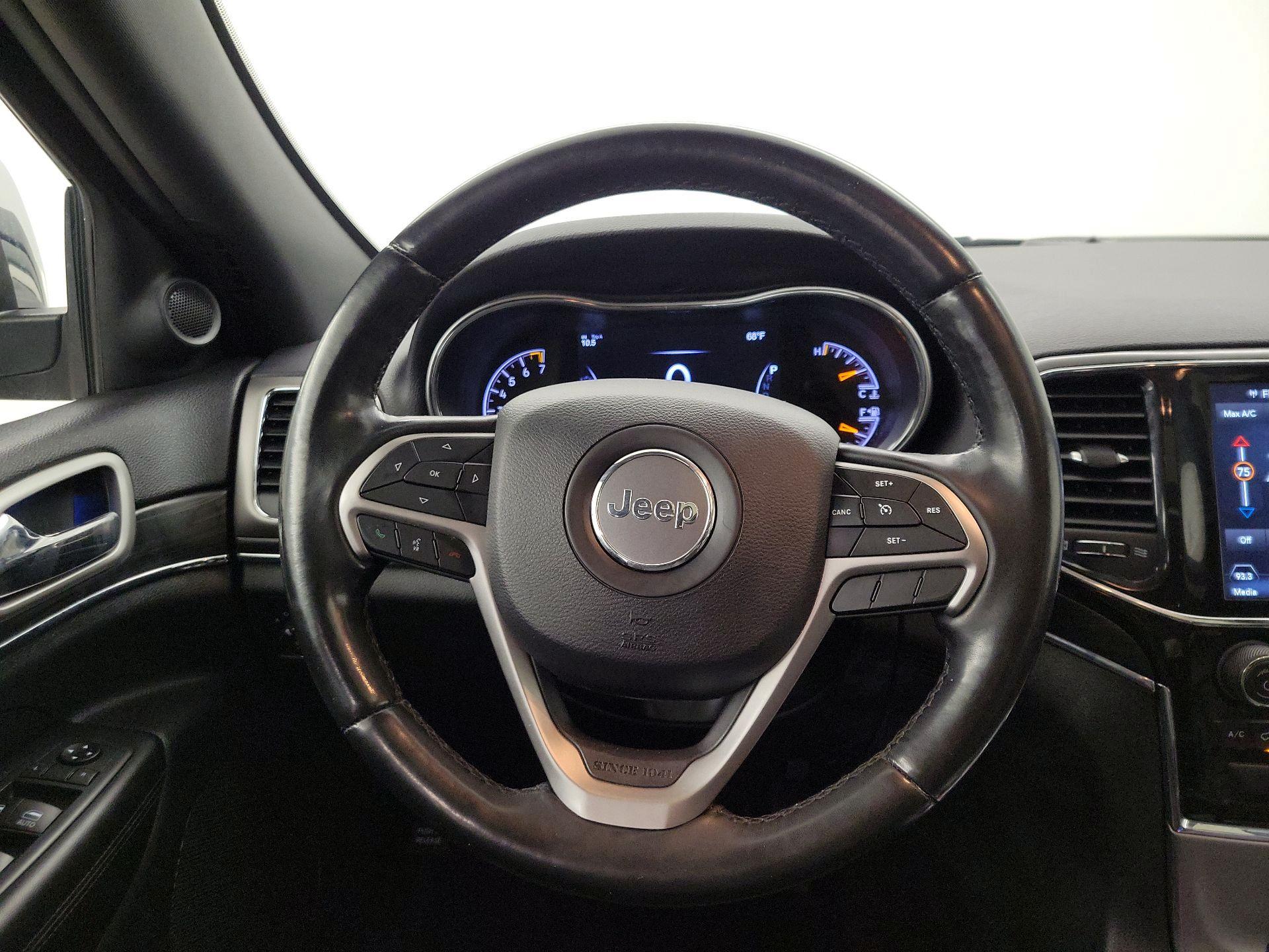 Thumbnail: 2020 Jeep Grand Cherokee - 10