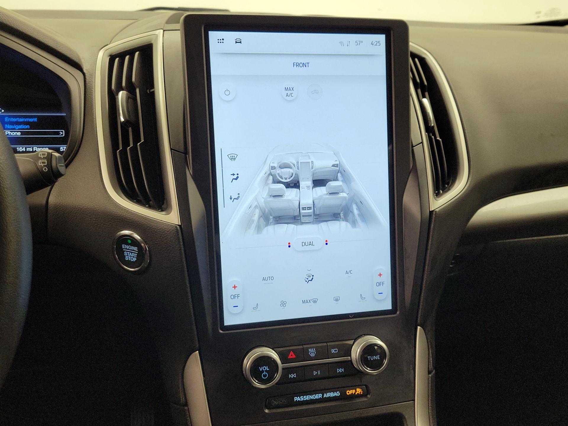 Thumbnail: 2023 Ford Edge - 17