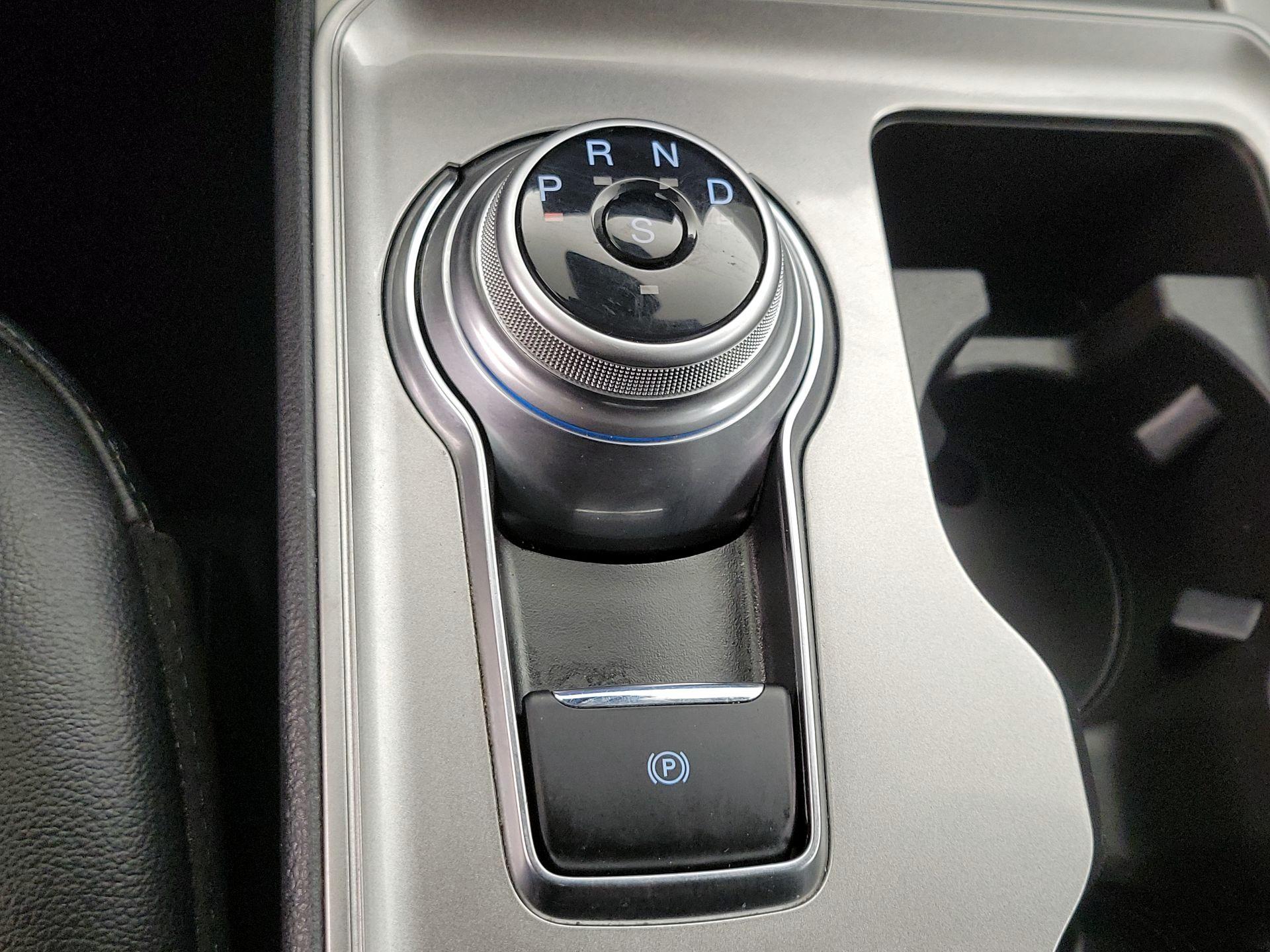 Thumbnail: 2023 Ford Edge - 18