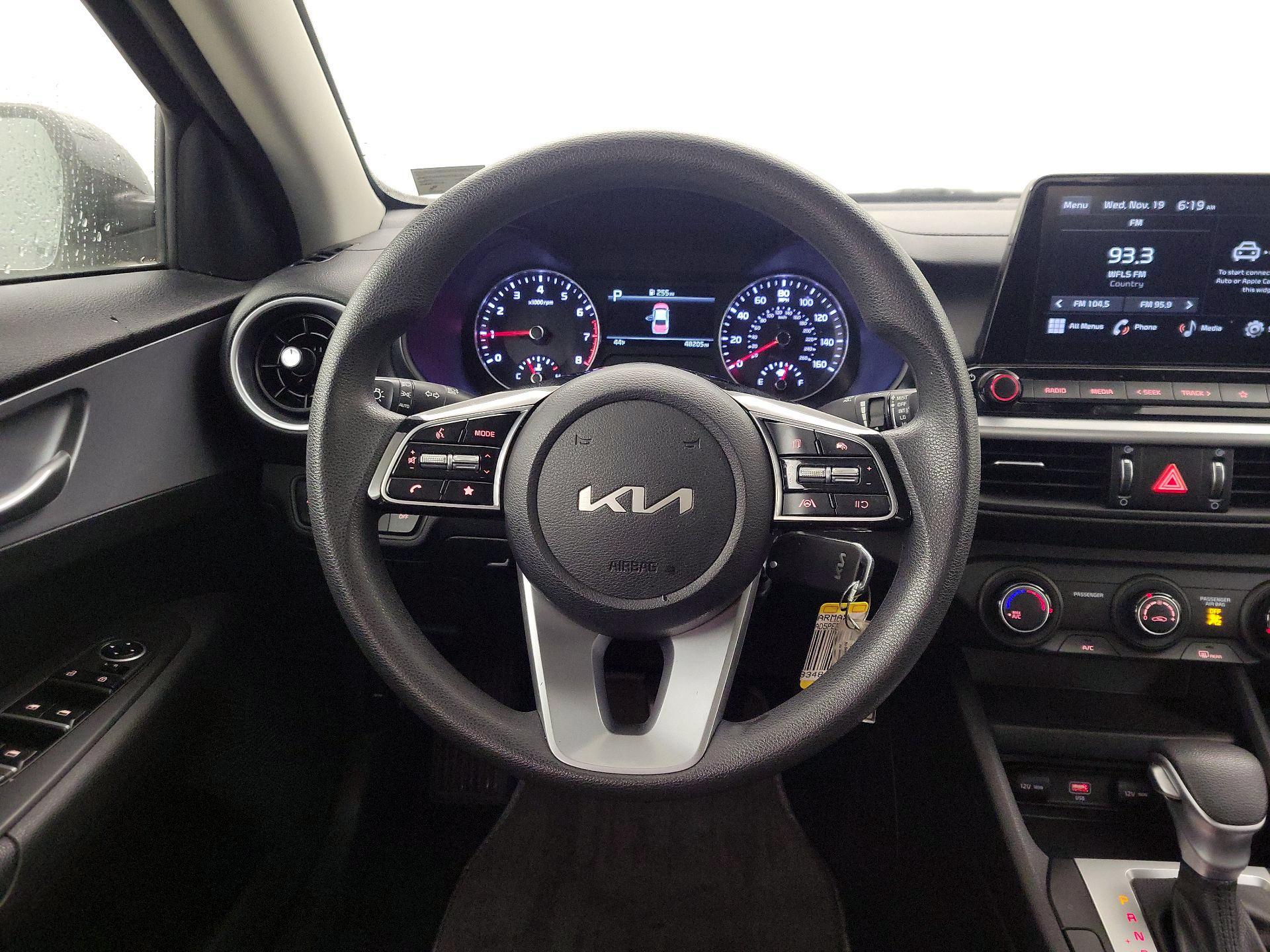 Thumbnail: 2023 Kia Forte - 10