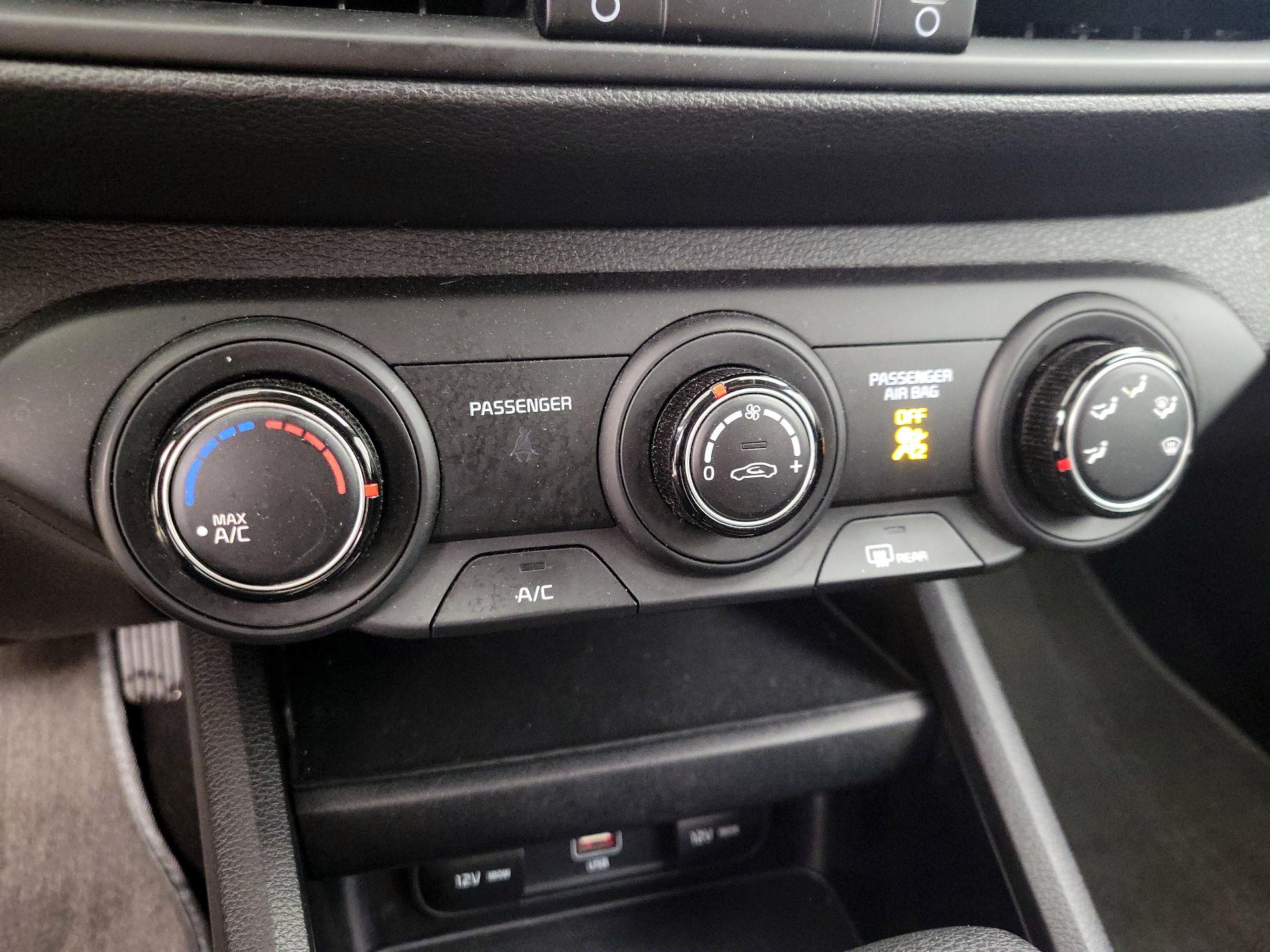 Thumbnail: 2023 Kia Forte - 16