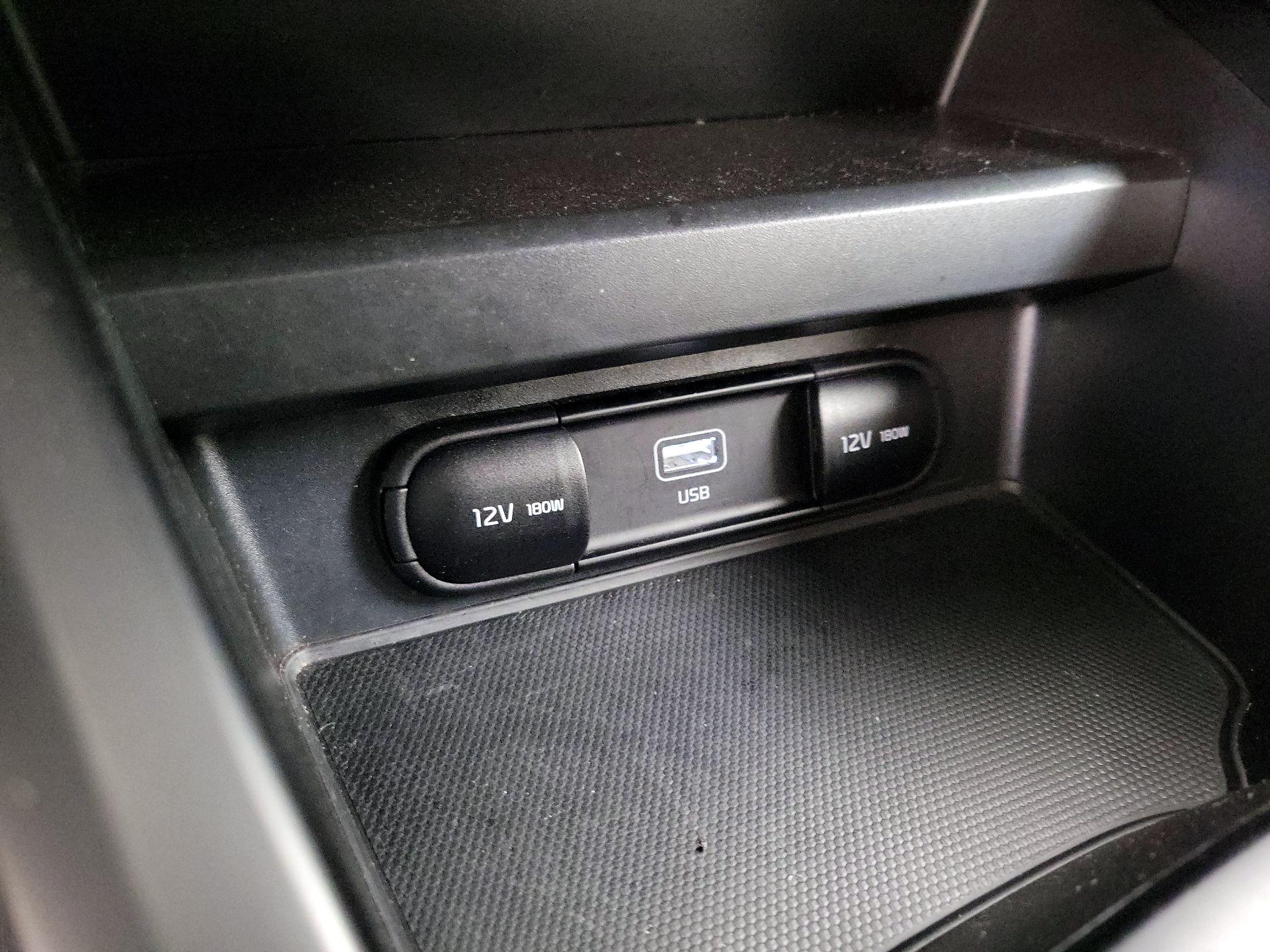 Thumbnail: 2023 Kia Soul - 18