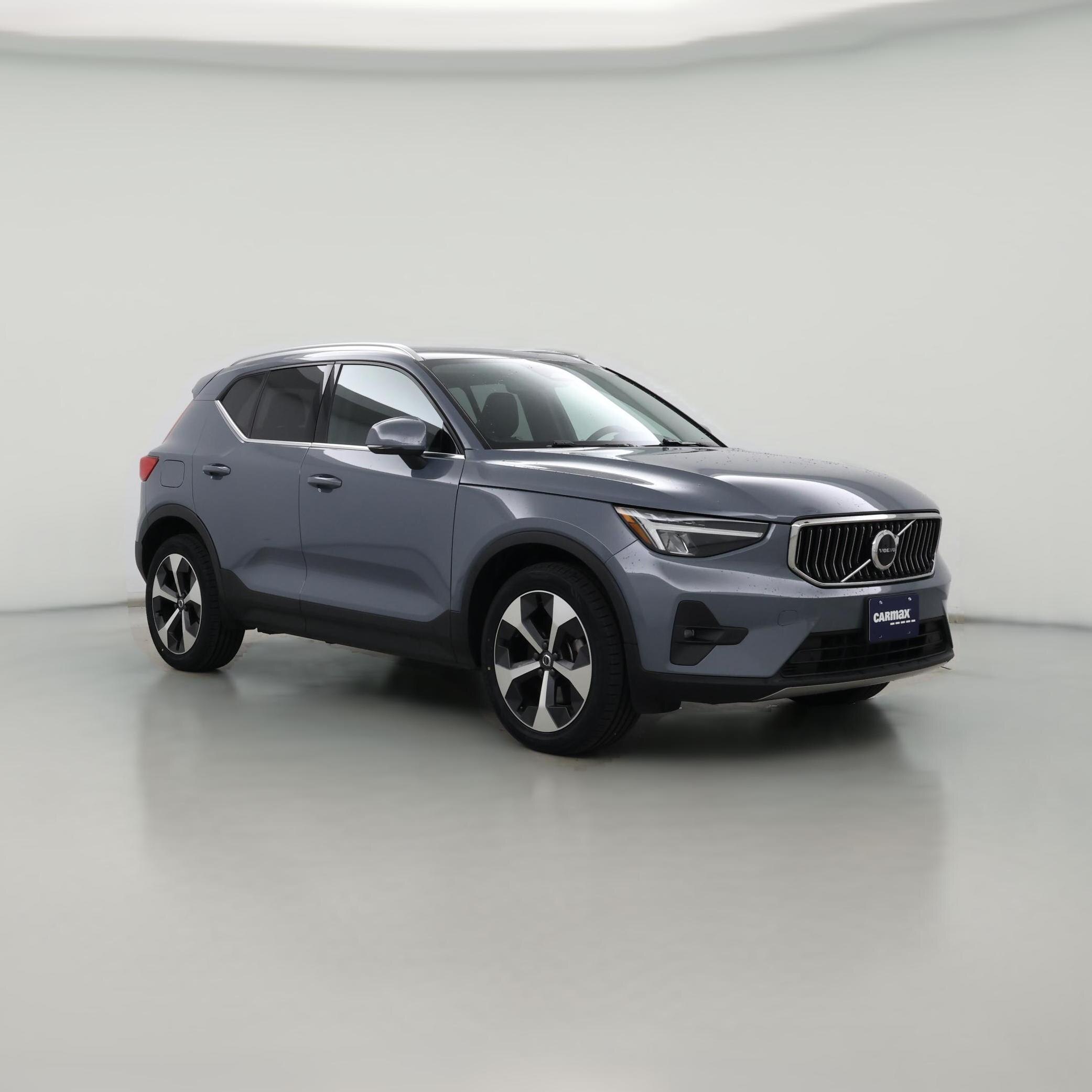 Thumbnail: 2023 Volvo XC40 - 1