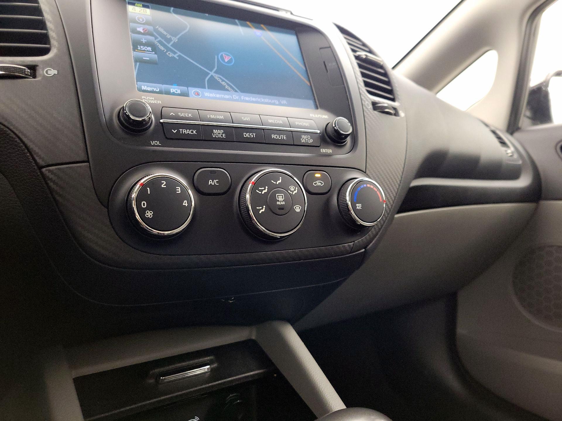 Thumbnail: 2016 Kia Forte - 17