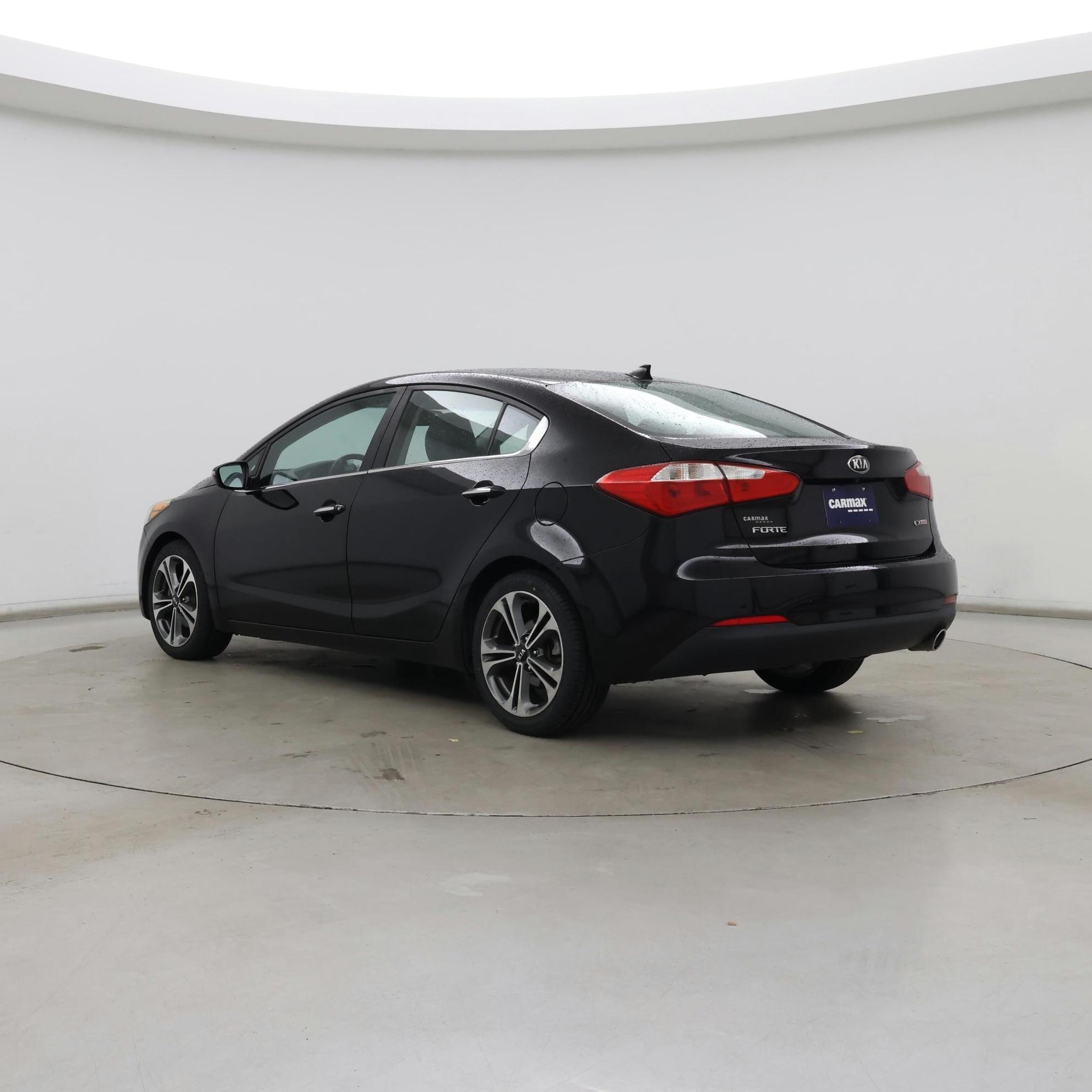 Thumbnail: 2016 Kia Forte - 2