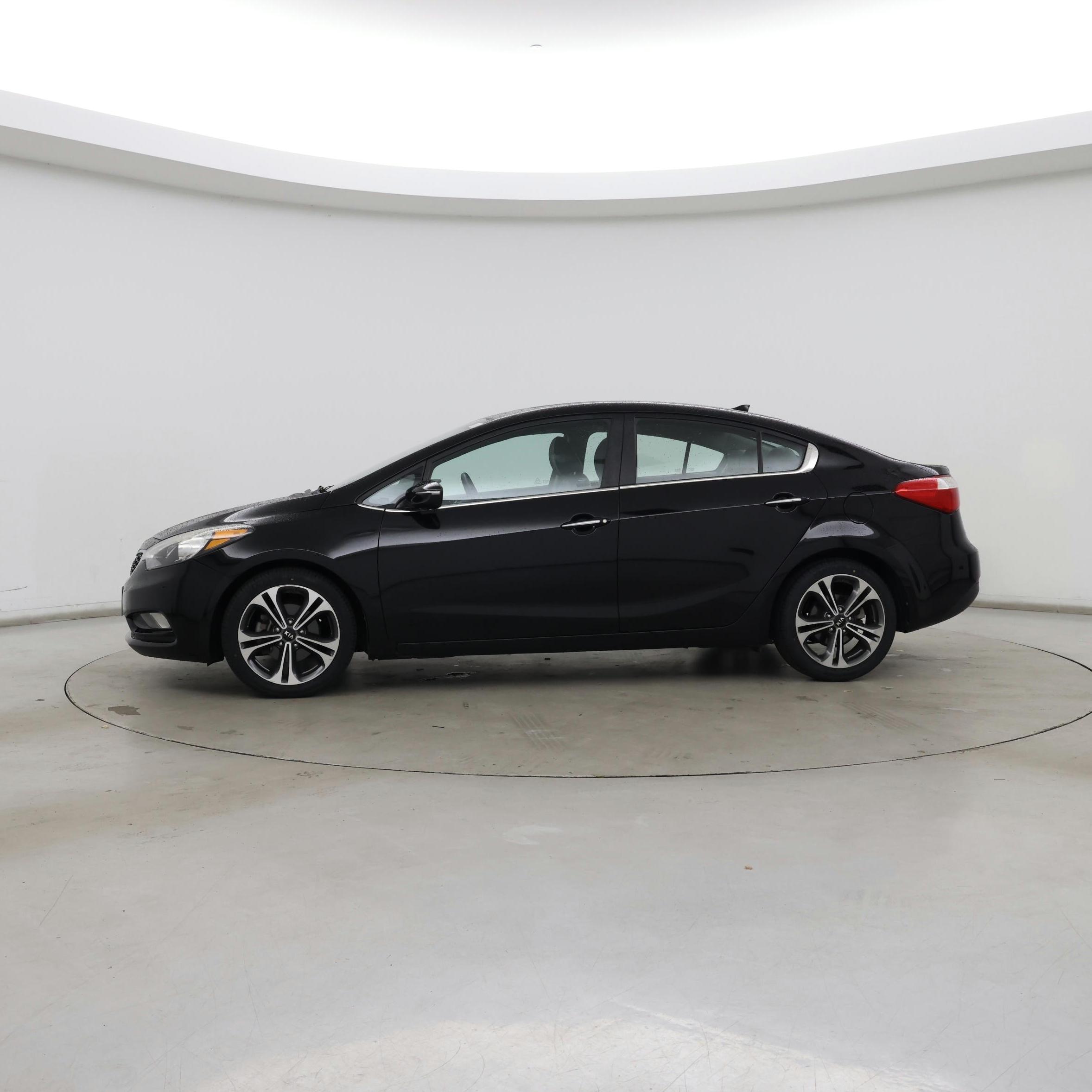 Thumbnail: 2016 Kia Forte - 3