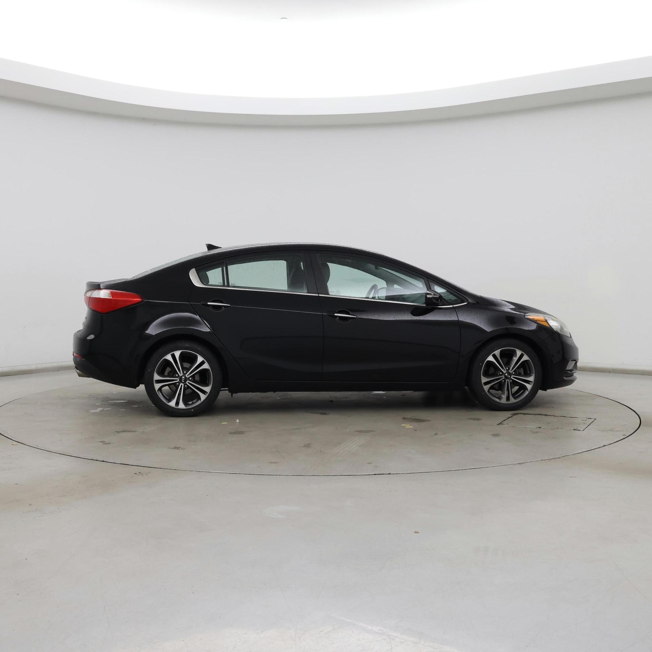 Thumbnail: 2016 Kia Forte - 7