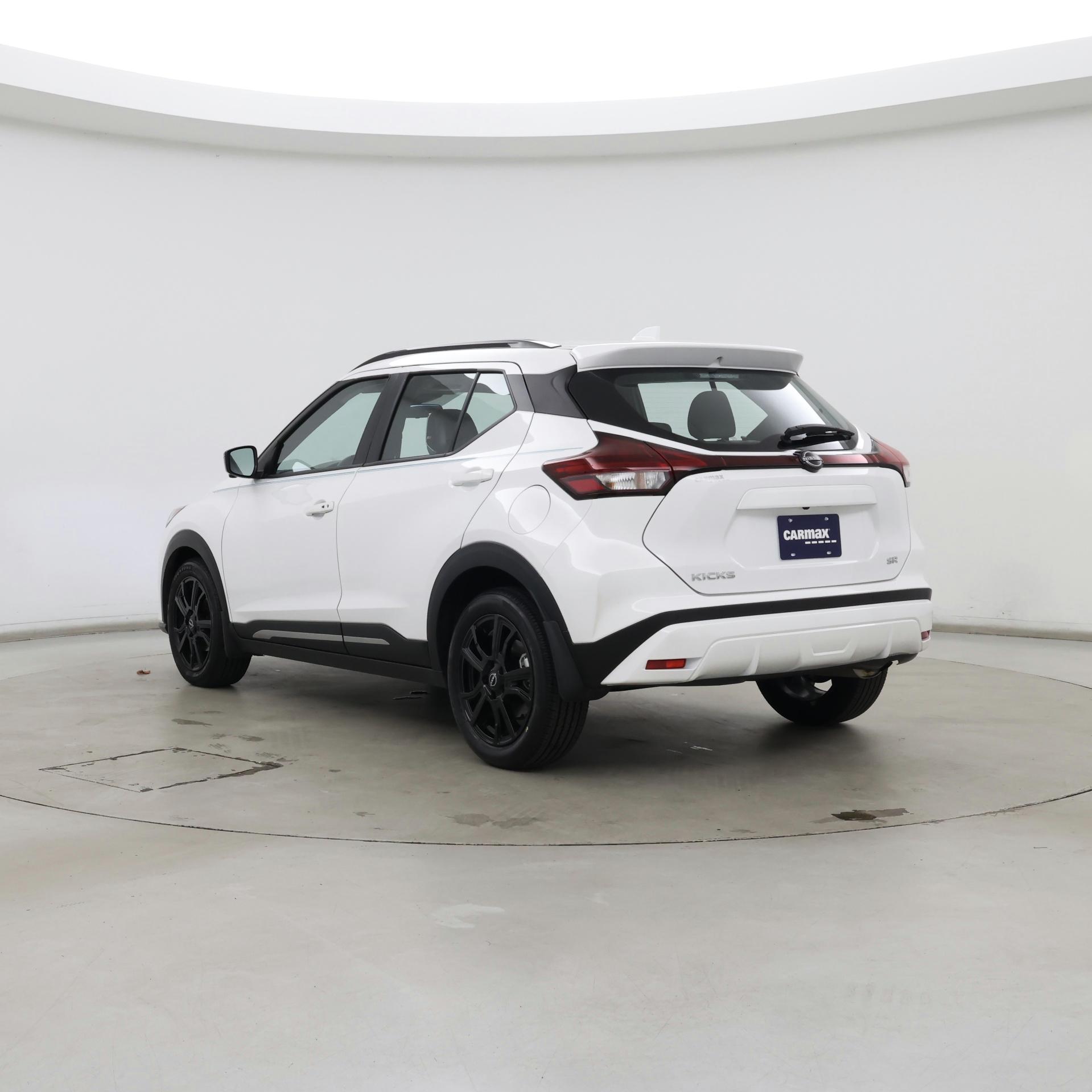 Thumbnail: 2024 Nissan Kicks - 2