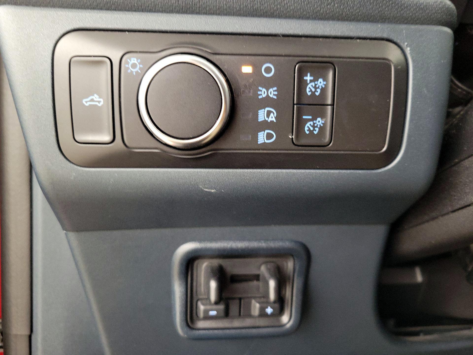 Thumbnail: 2022 Ford Maverick - 13