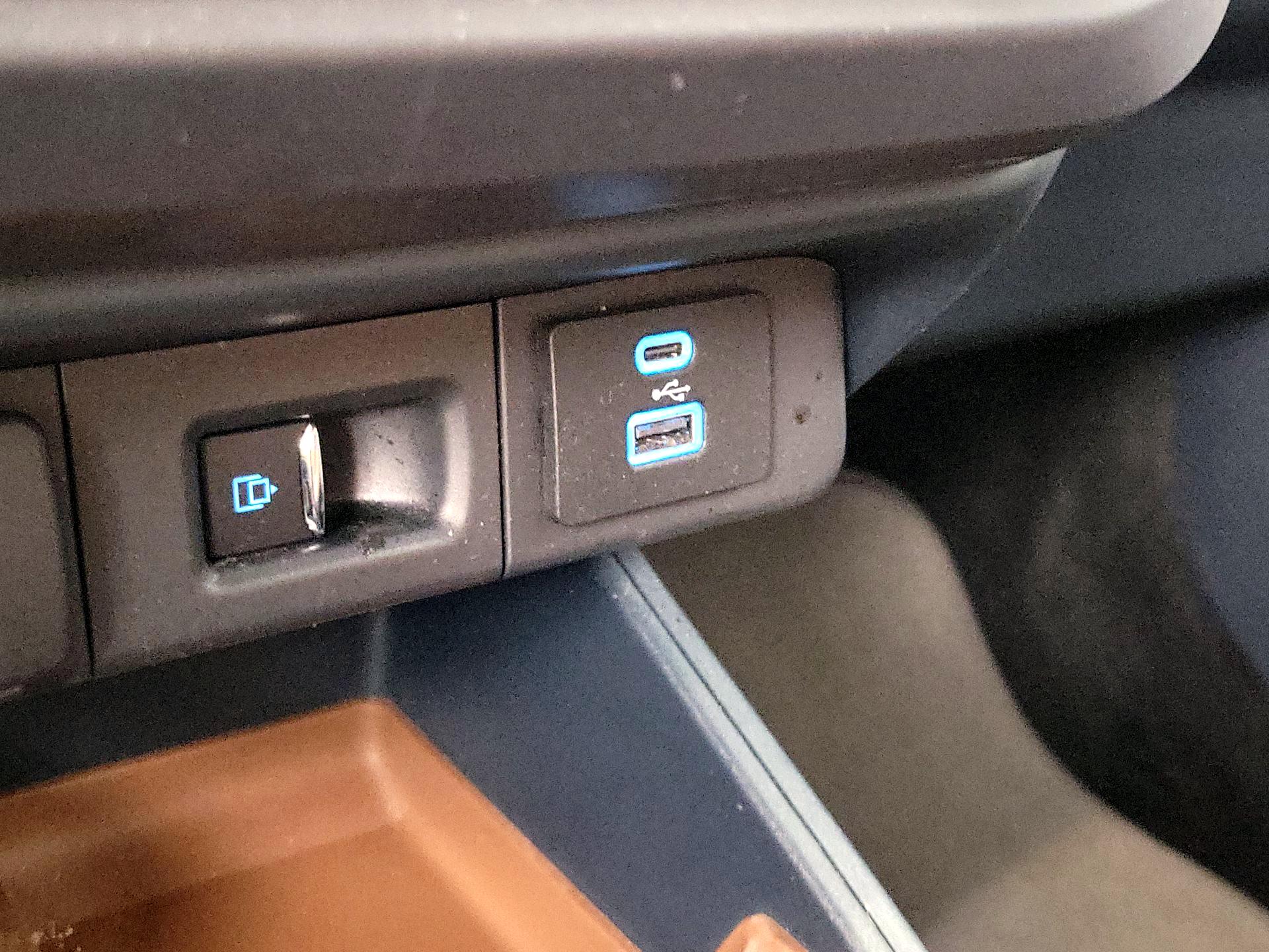 Thumbnail: 2022 Ford Maverick - 18