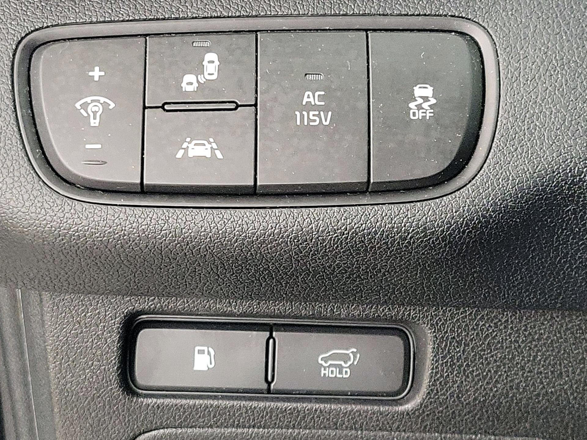 Thumbnail: 2018 Kia Sorento - 13