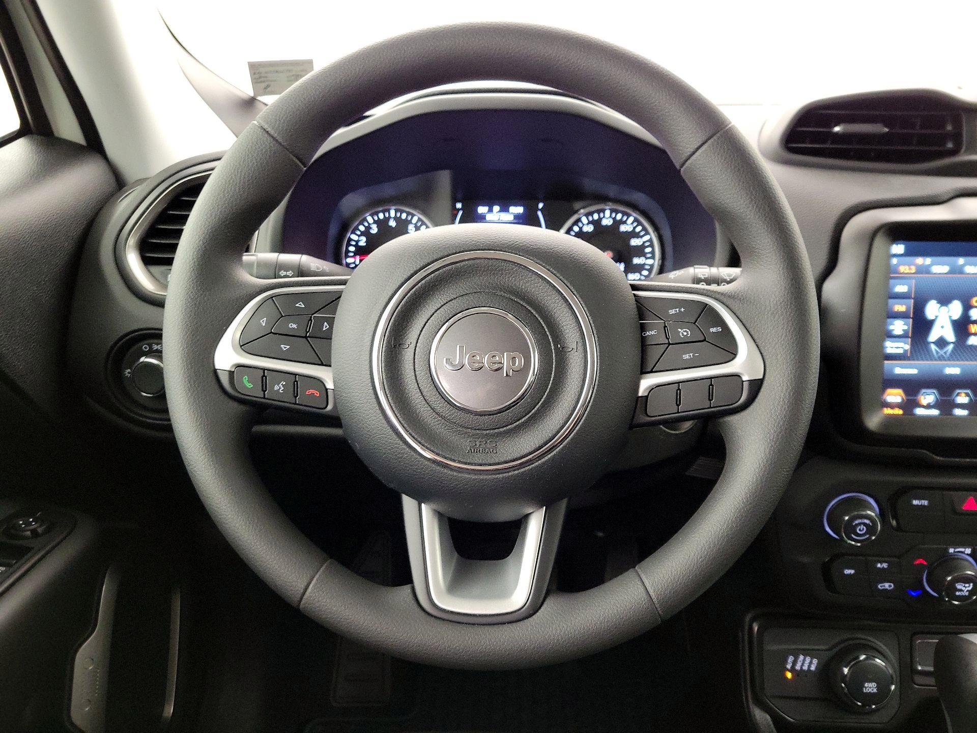 Thumbnail: 2023 Jeep Renegade - 10