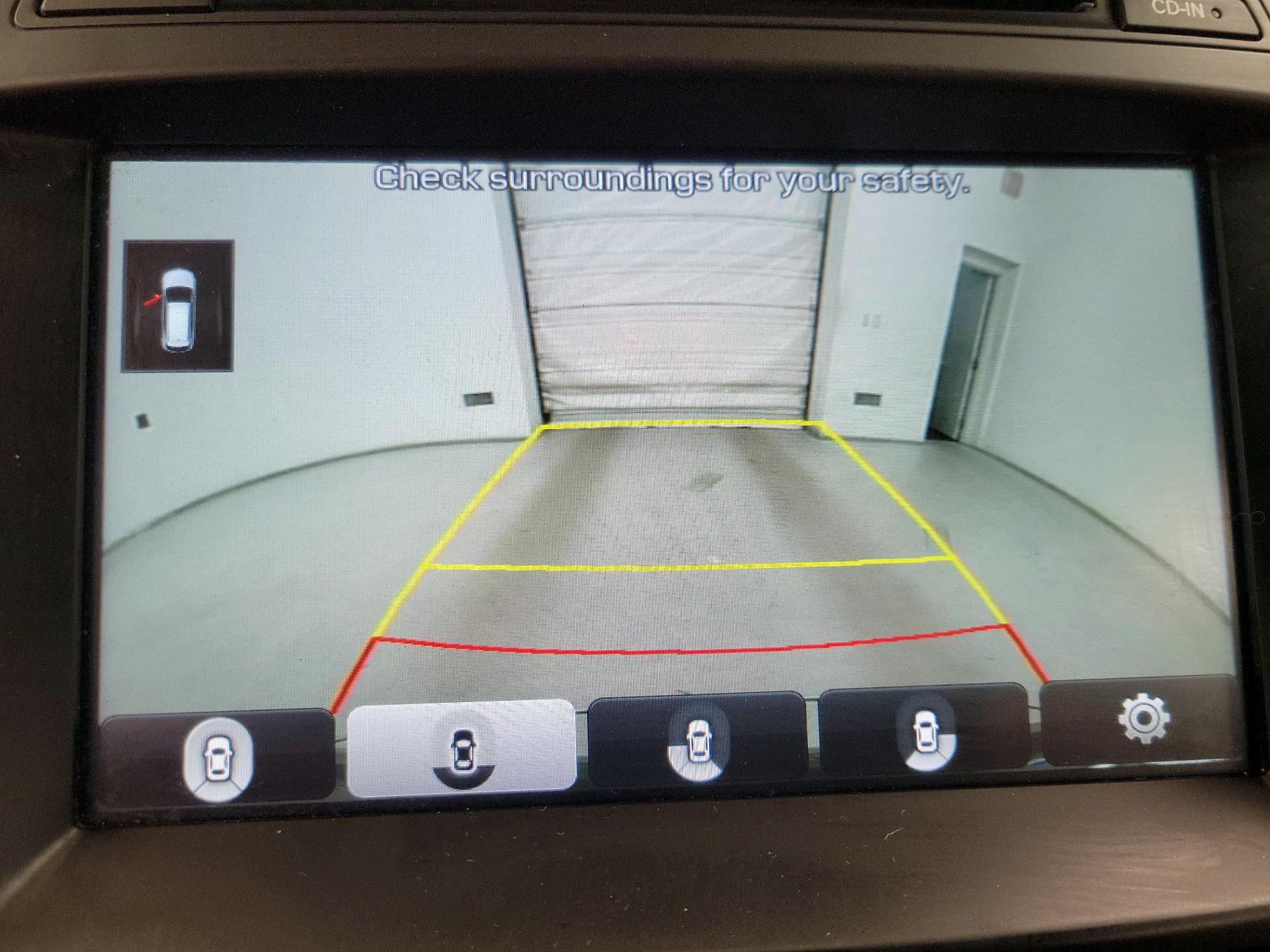 Thumbnail: 2017 Hyundai Santa Fe - 15