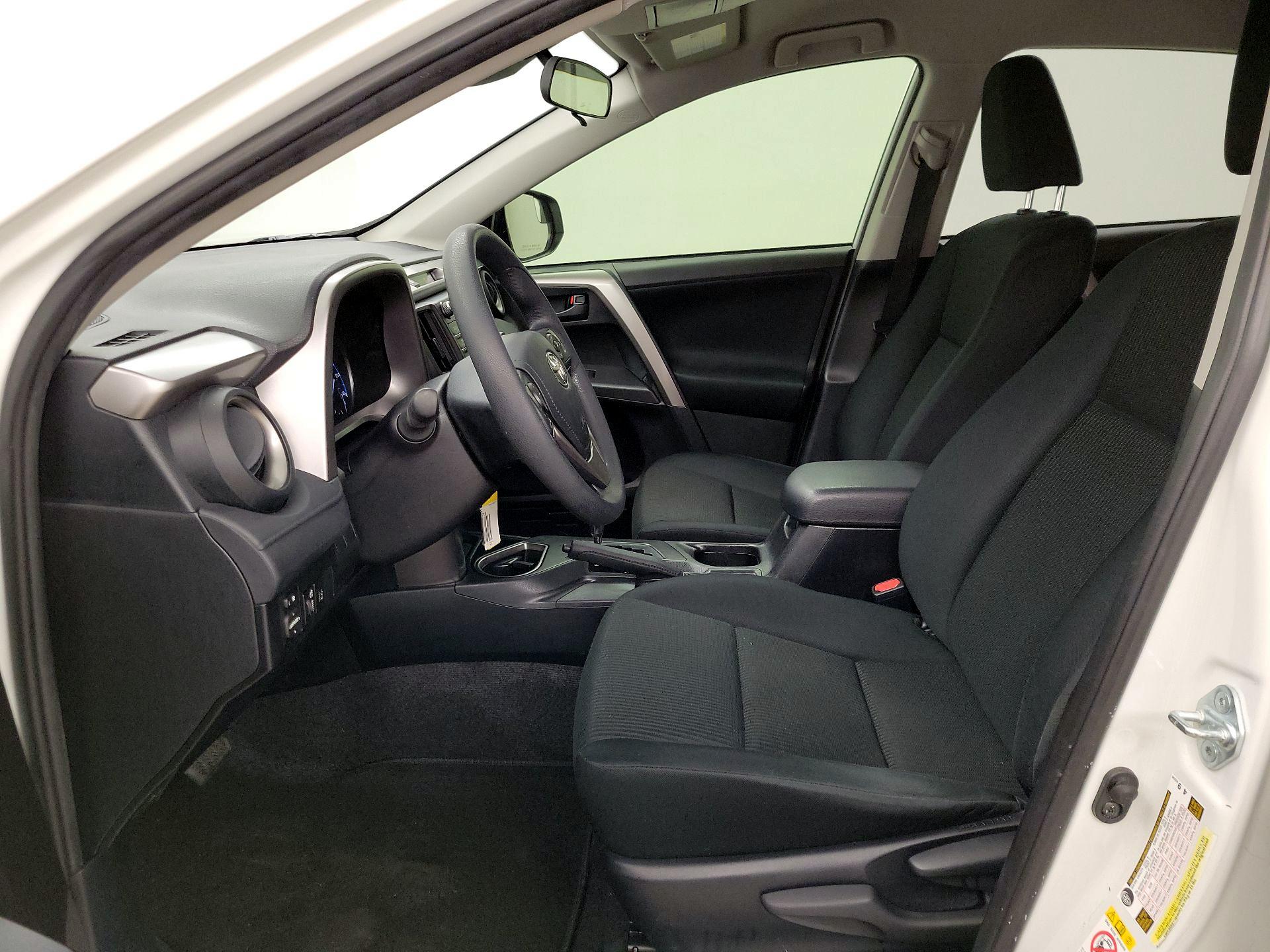 Thumbnail: 2017 Toyota RAV4 - 11