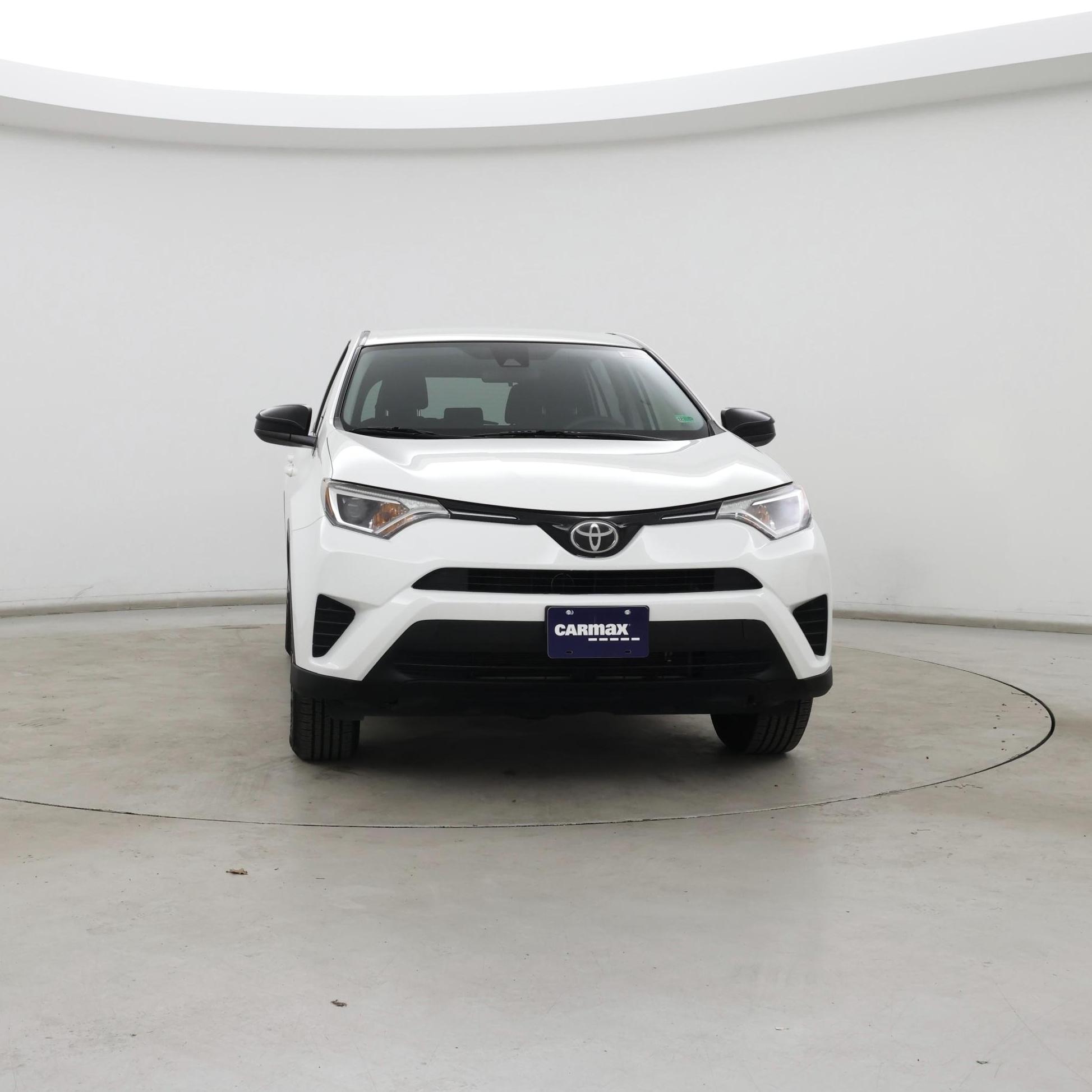 Thumbnail: 2017 Toyota RAV4 - 5