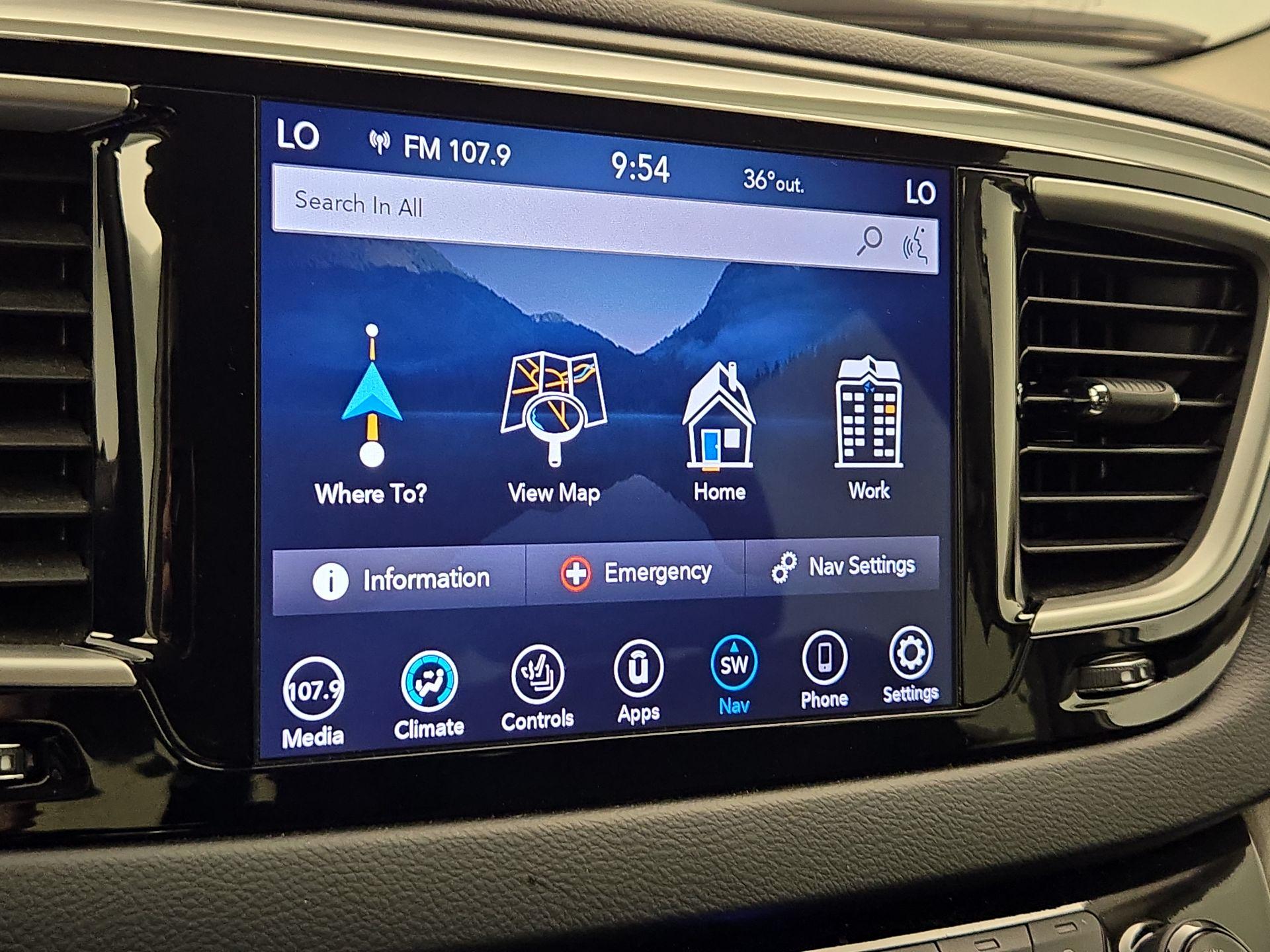 Thumbnail: 2020 Chrysler Pacifica - 14