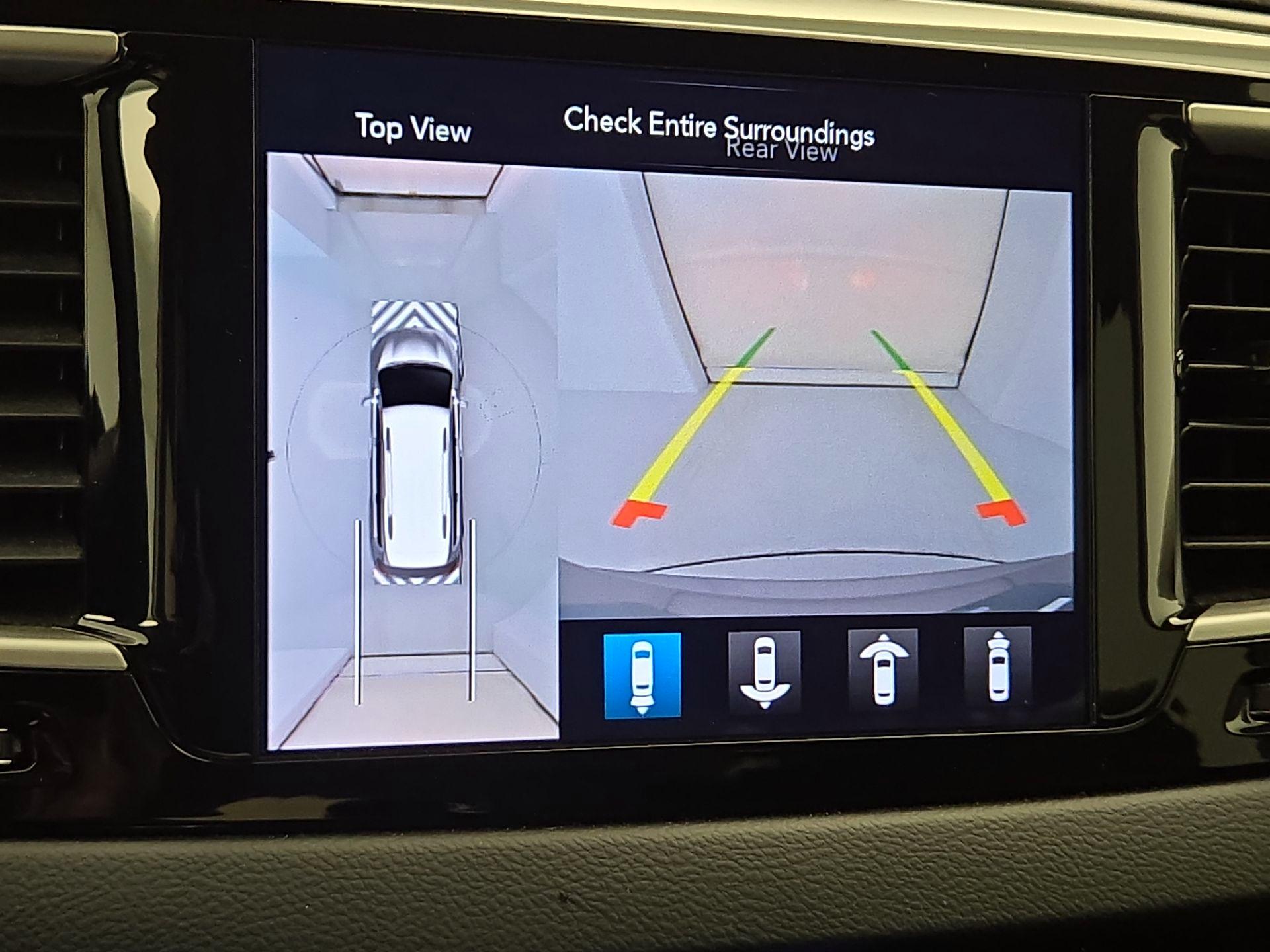 Thumbnail: 2020 Chrysler Pacifica - 15