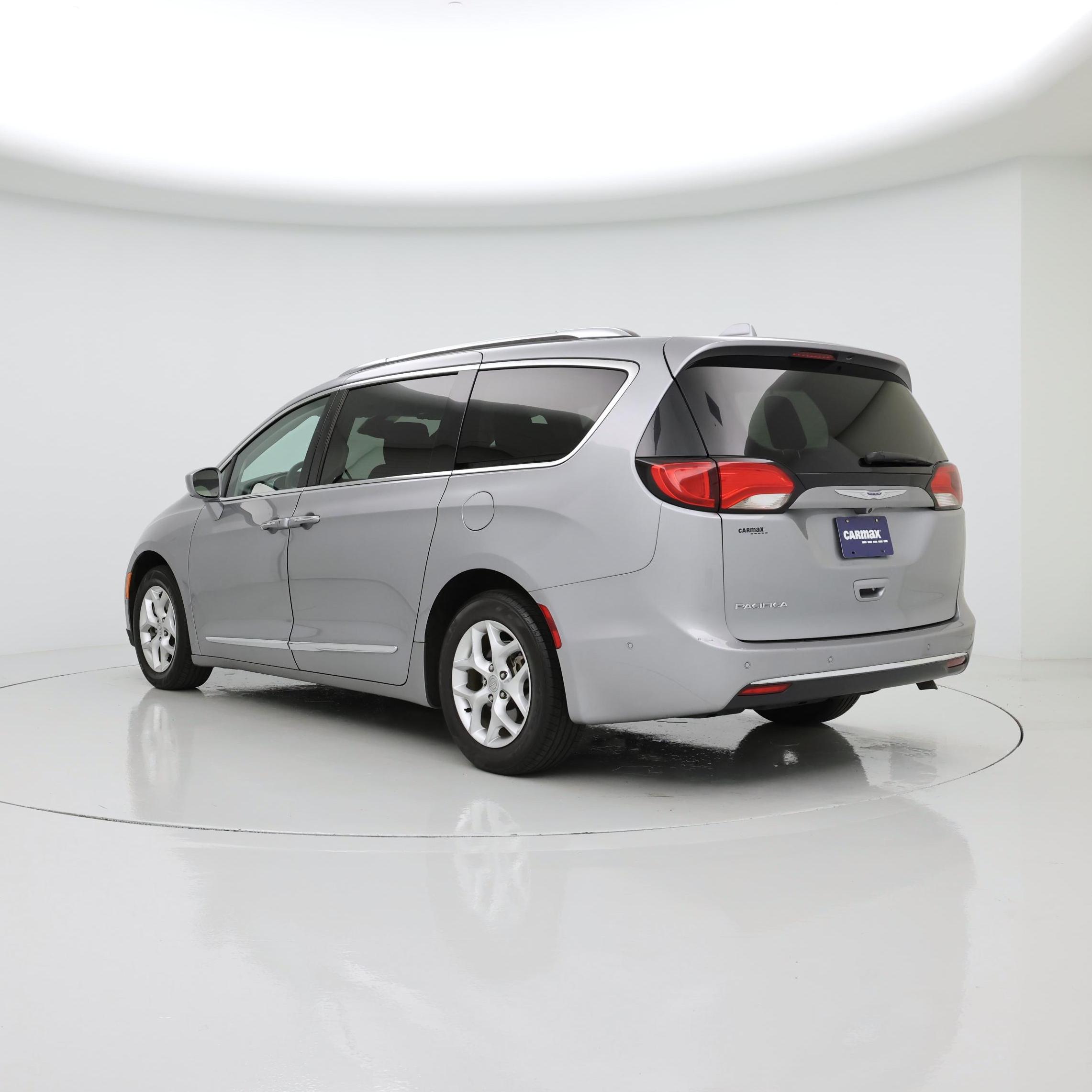 Thumbnail: 2020 Chrysler Pacifica - 2