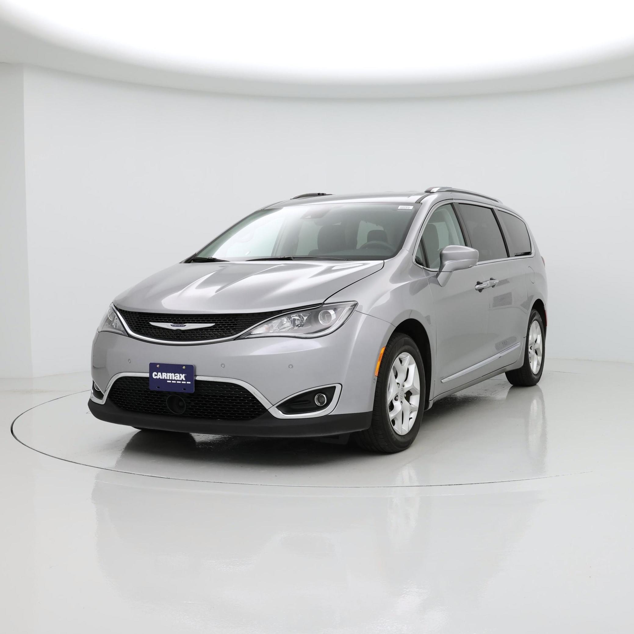 Thumbnail: 2020 Chrysler Pacifica - 4