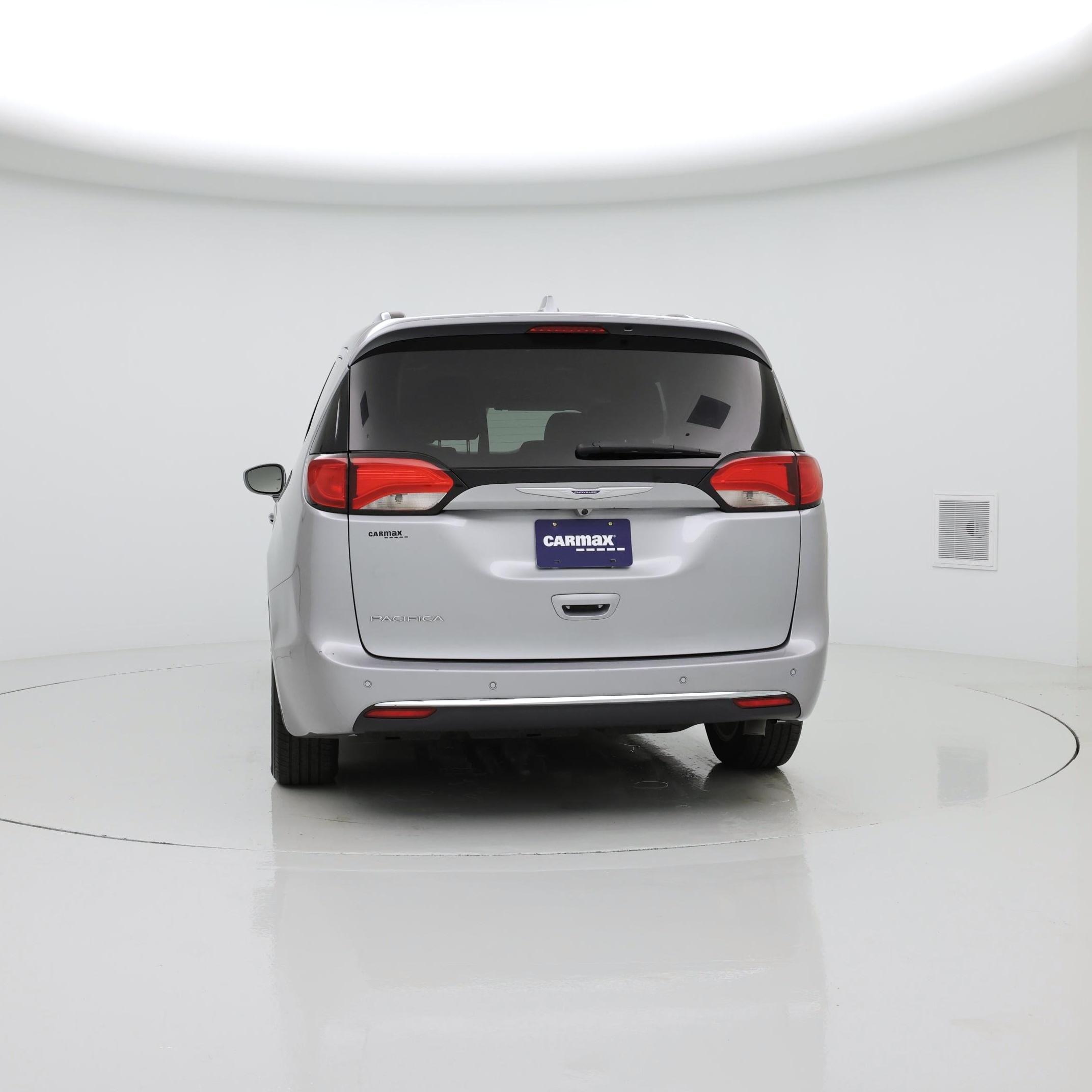 Thumbnail: 2020 Chrysler Pacifica - 6