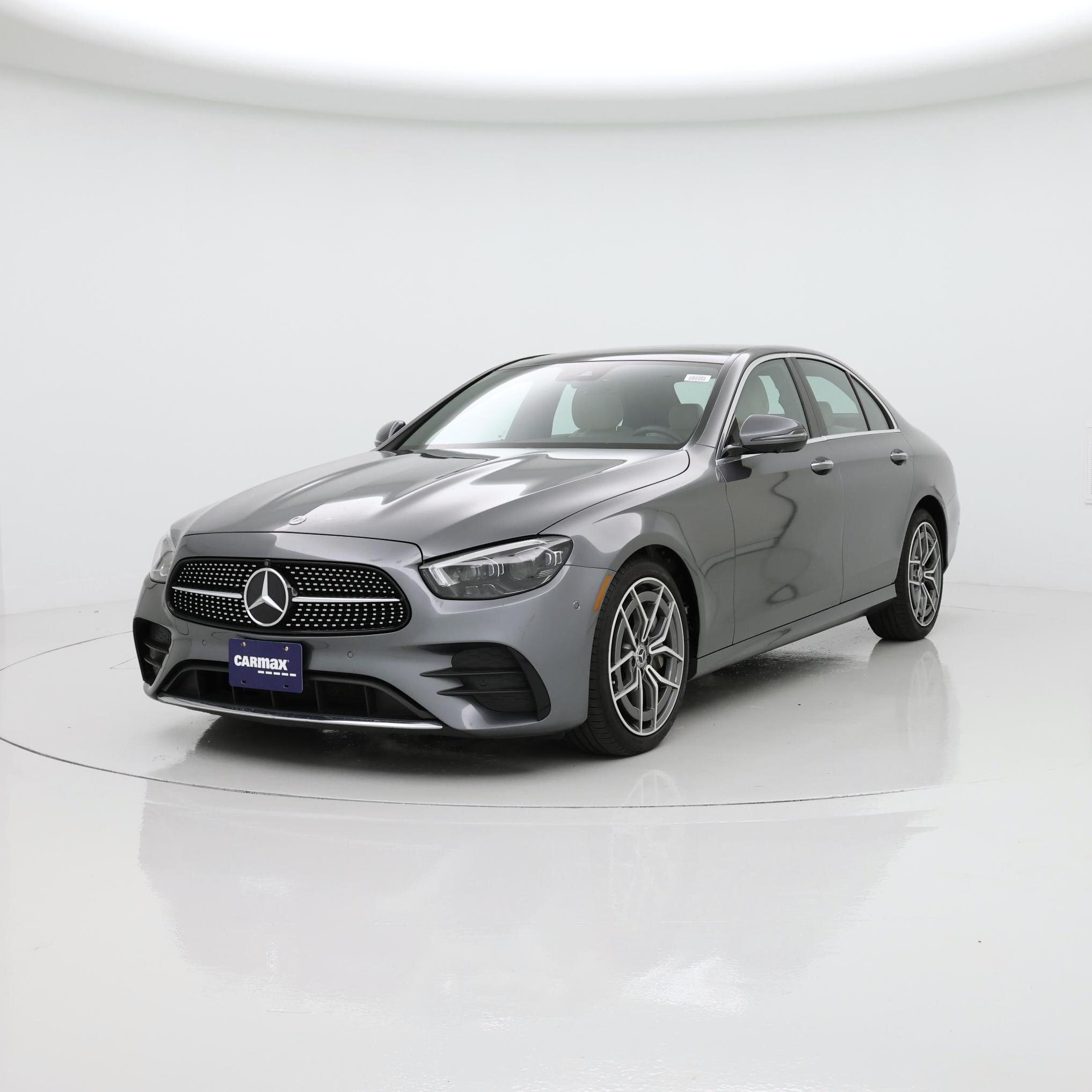 Thumbnail: 2022 Mercedes-Benz E-Class - 4