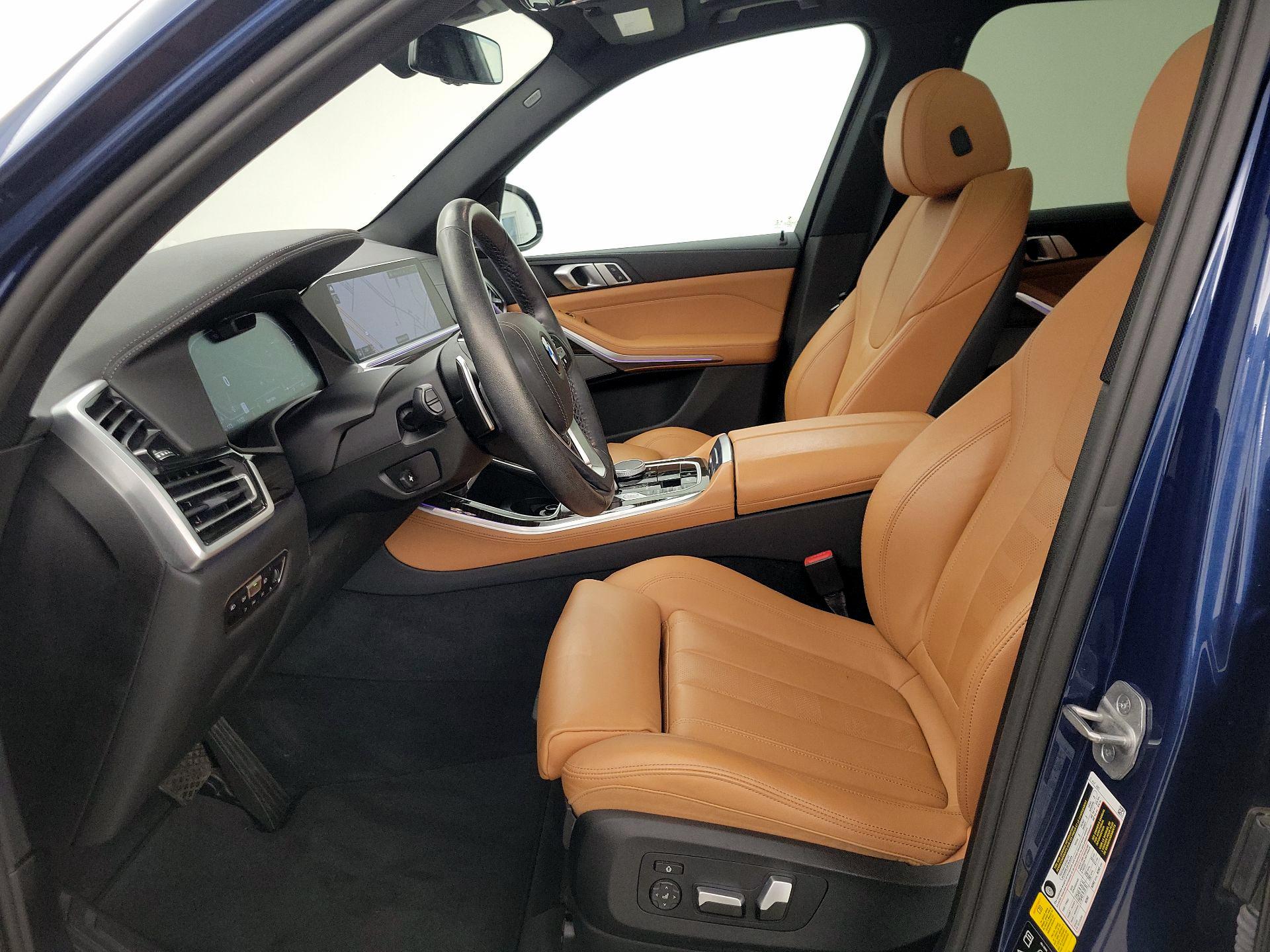 Thumbnail: 2021 BMW X5 - 11