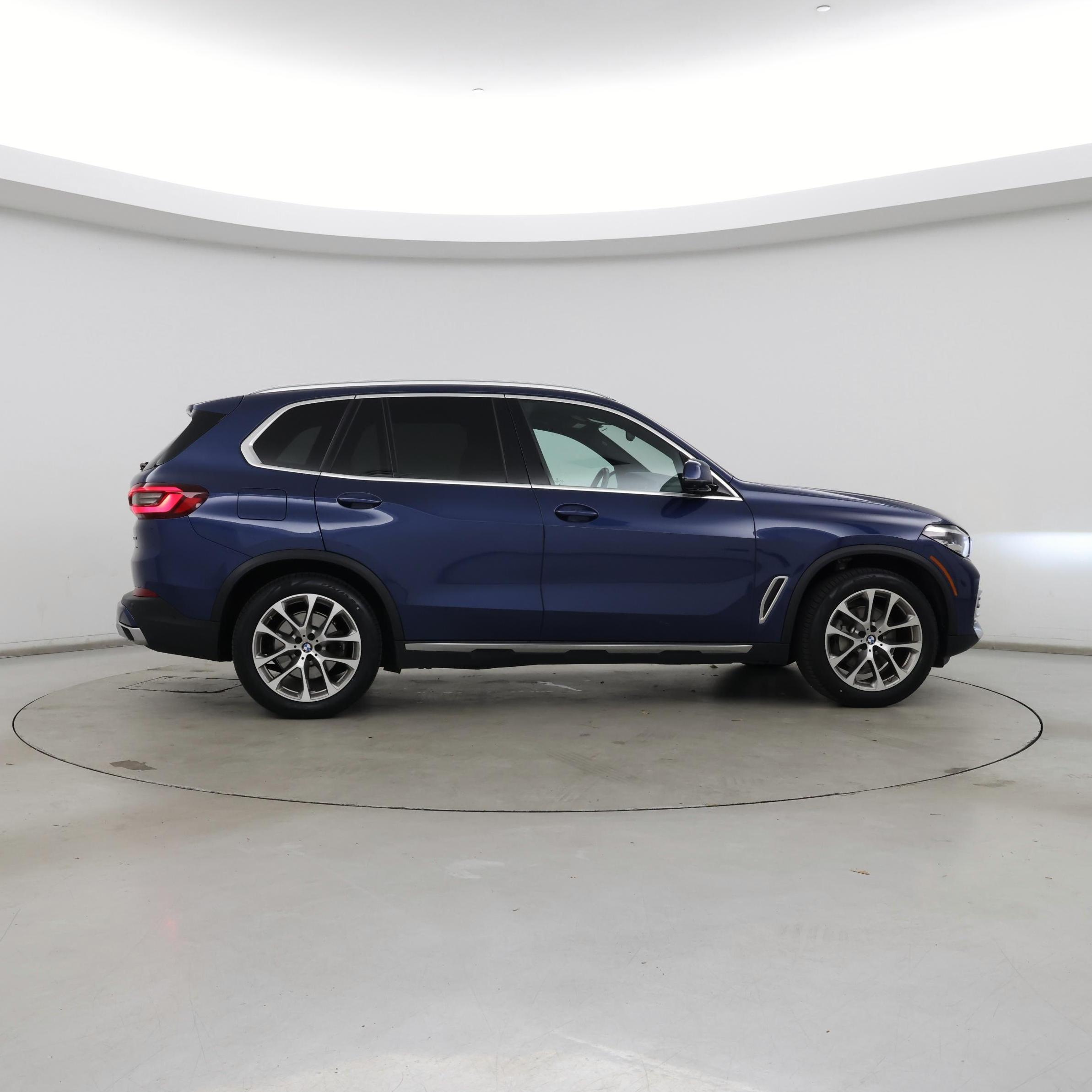 Thumbnail: 2021 BMW X5 - 7