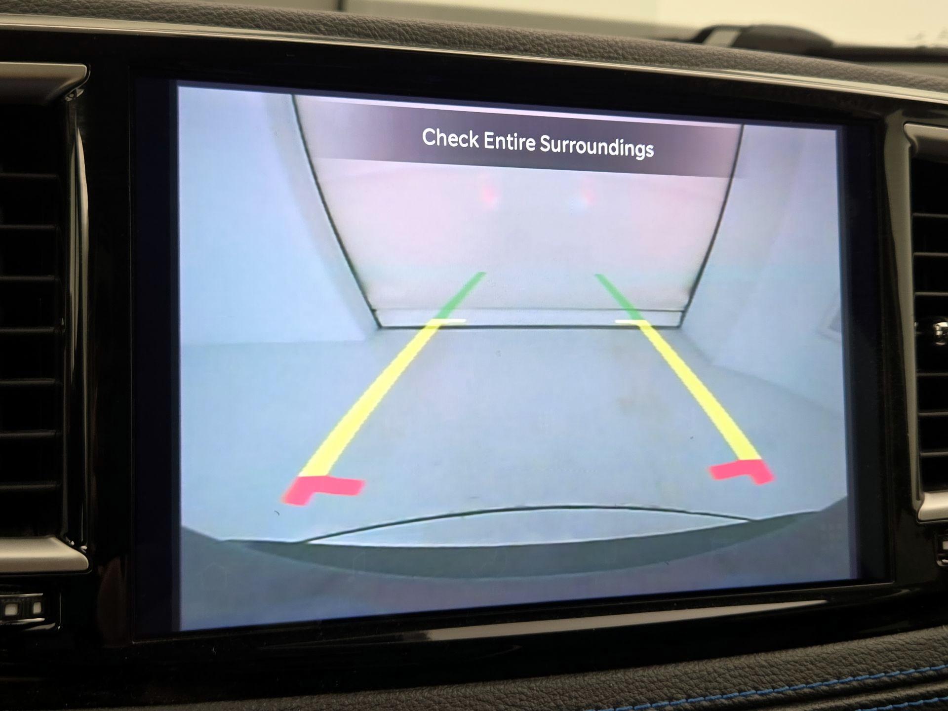 Thumbnail: 2021 Chrysler Pacifica - 14