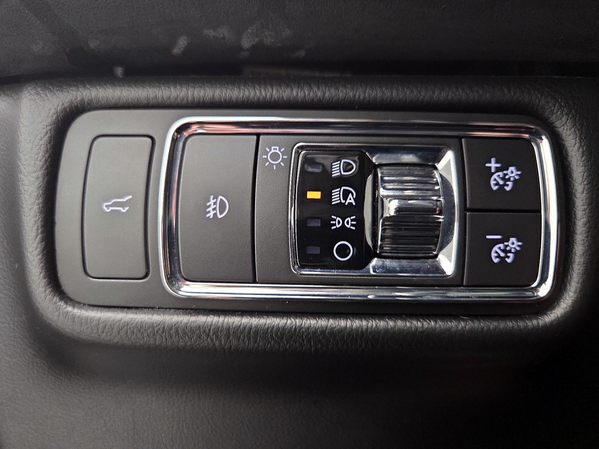 Thumbnail: 2020 Lincoln Aviator - 13