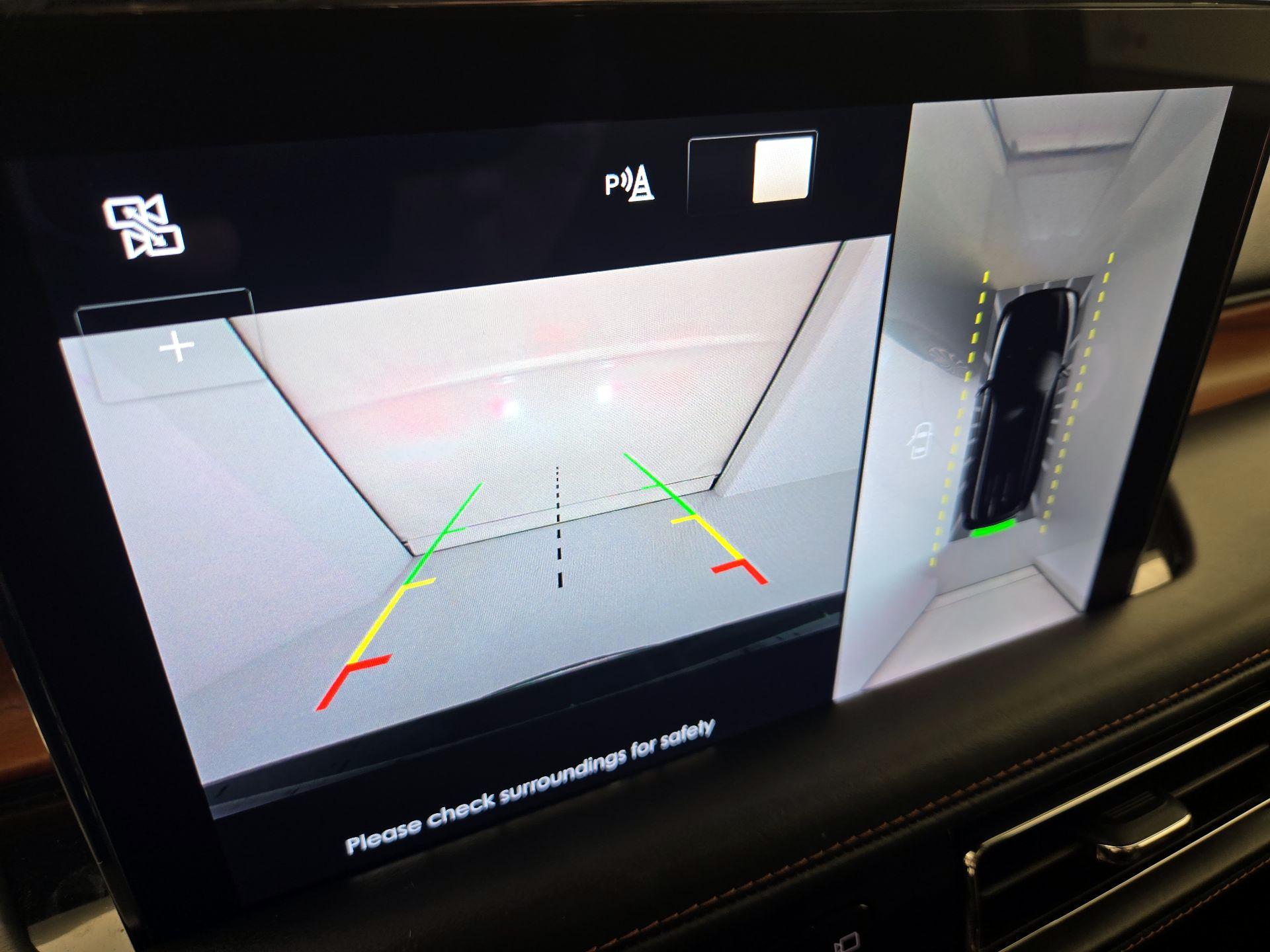 Thumbnail: 2020 Lincoln Aviator - 15