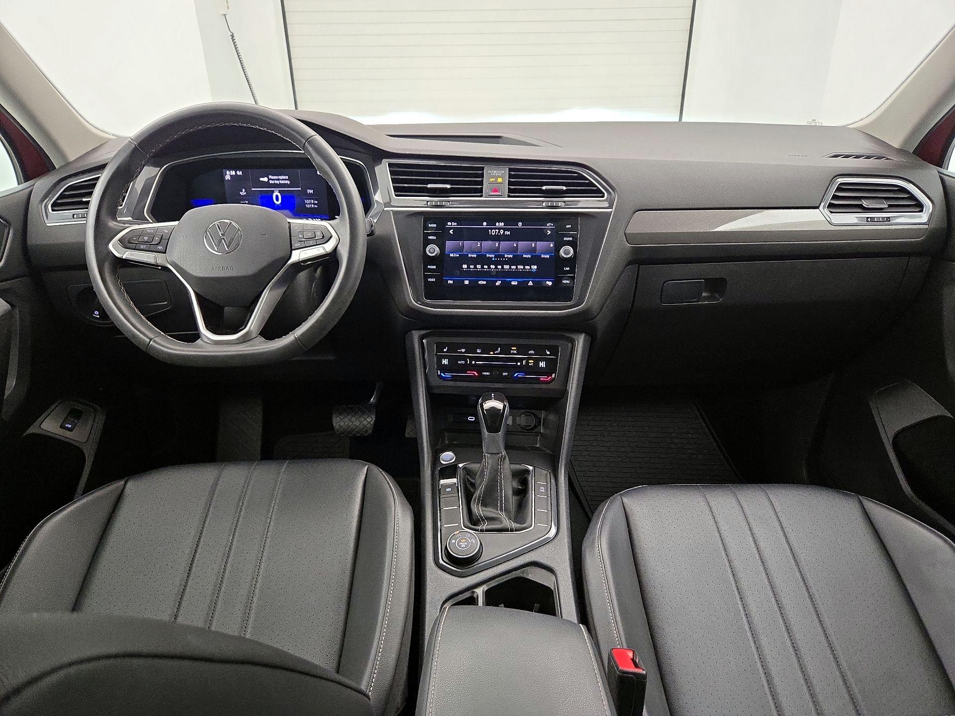 Thumbnail: 2022 Volkswagen Tiguan - 9