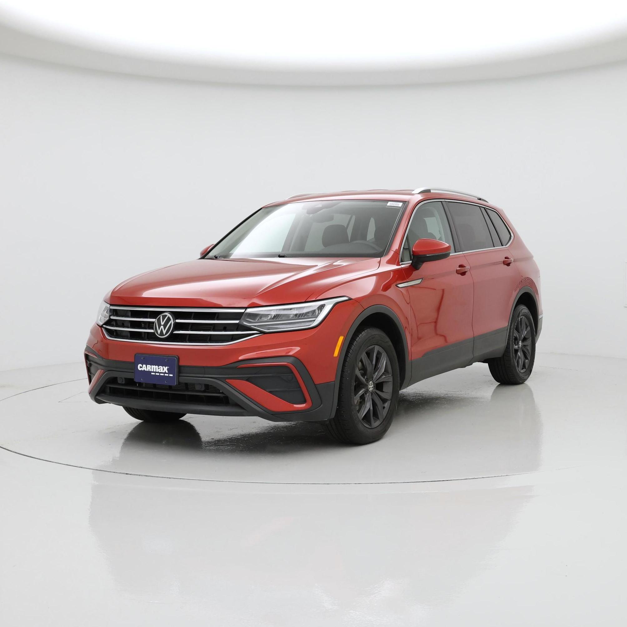 Thumbnail: 2022 Volkswagen Tiguan - 4
